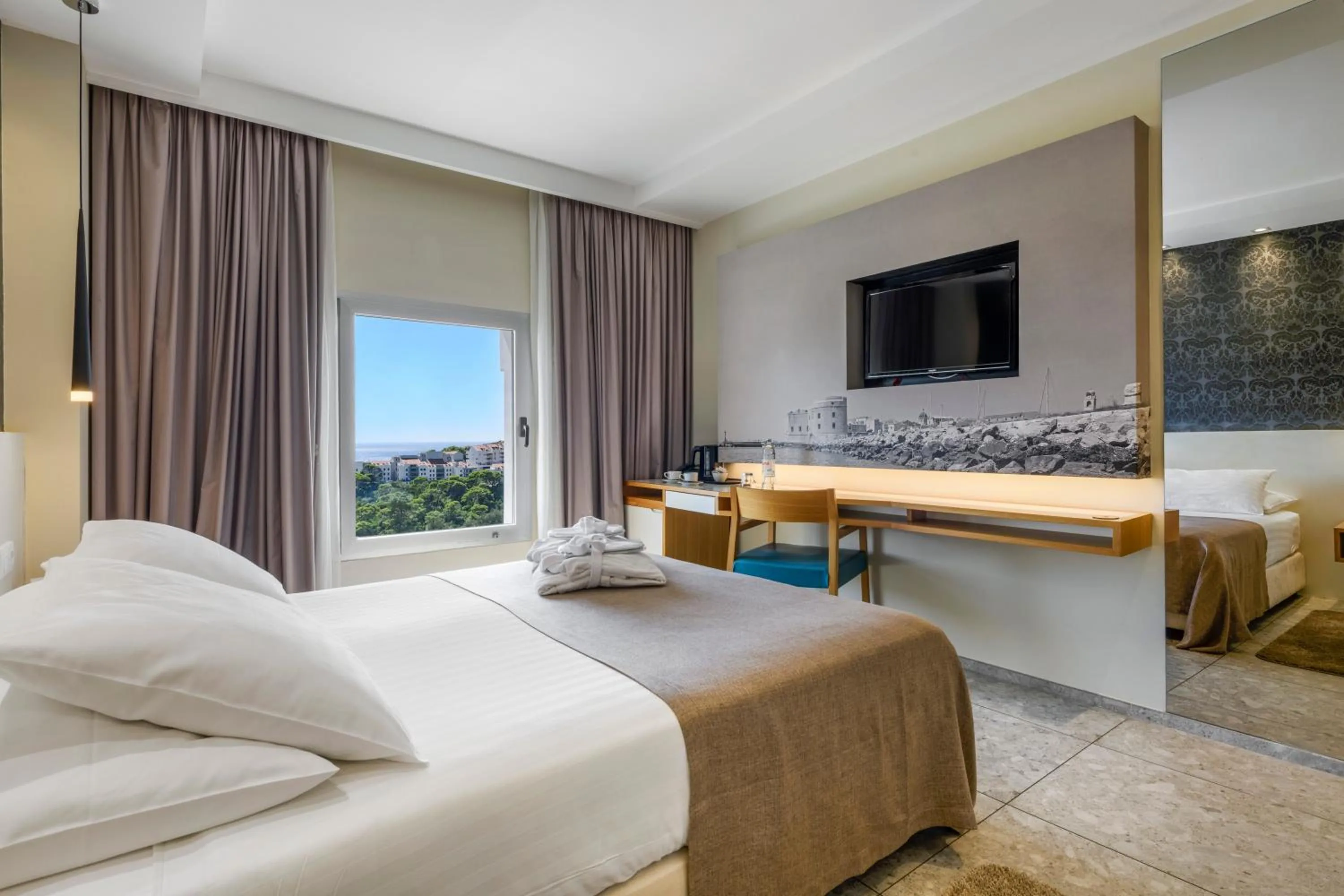 Double or Twin Room in Hotel Lero