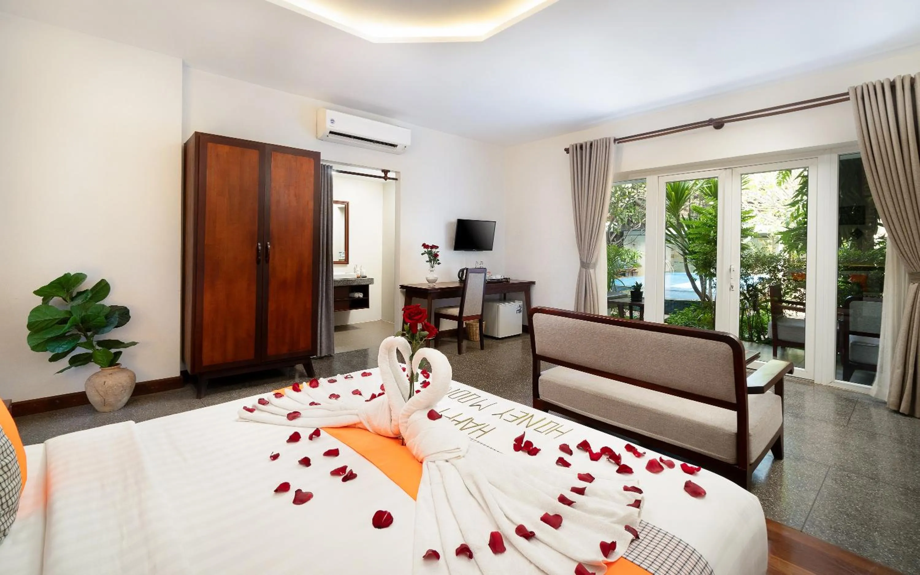 Honeymoon Suite With Balcony Pool View in Indra Angkor Residence