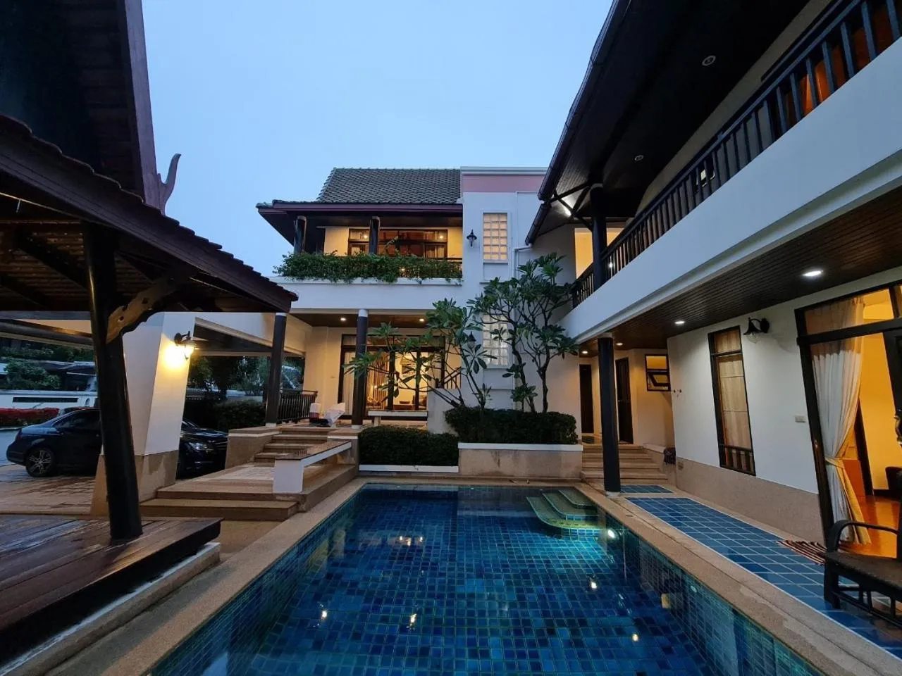 Three-Bedroom Villa in รมิดา พูล วิลล่า พัทยา Ramida Pool Villa Pattaya