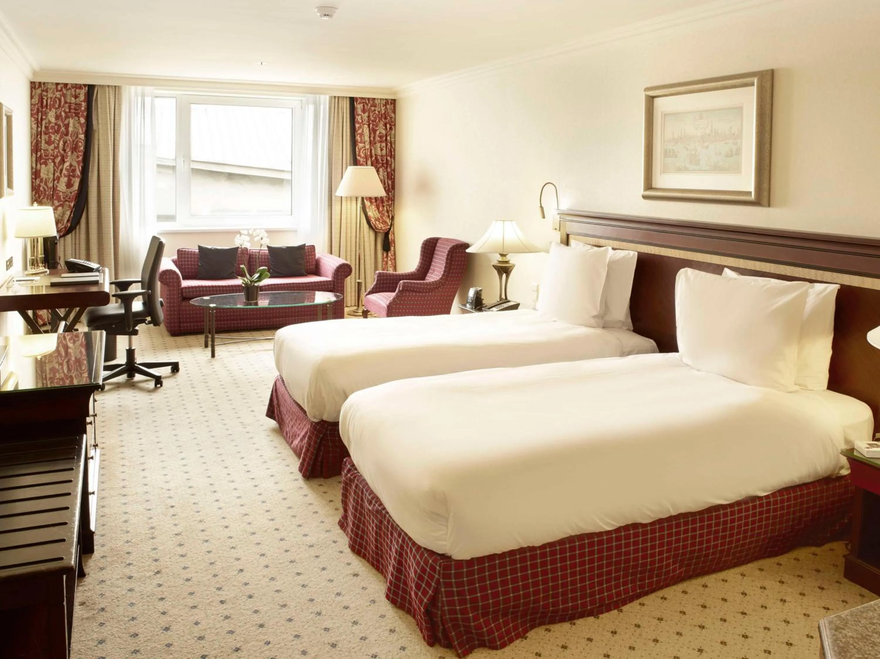 Executive Twin Room in Hilton Antwerp Old Town