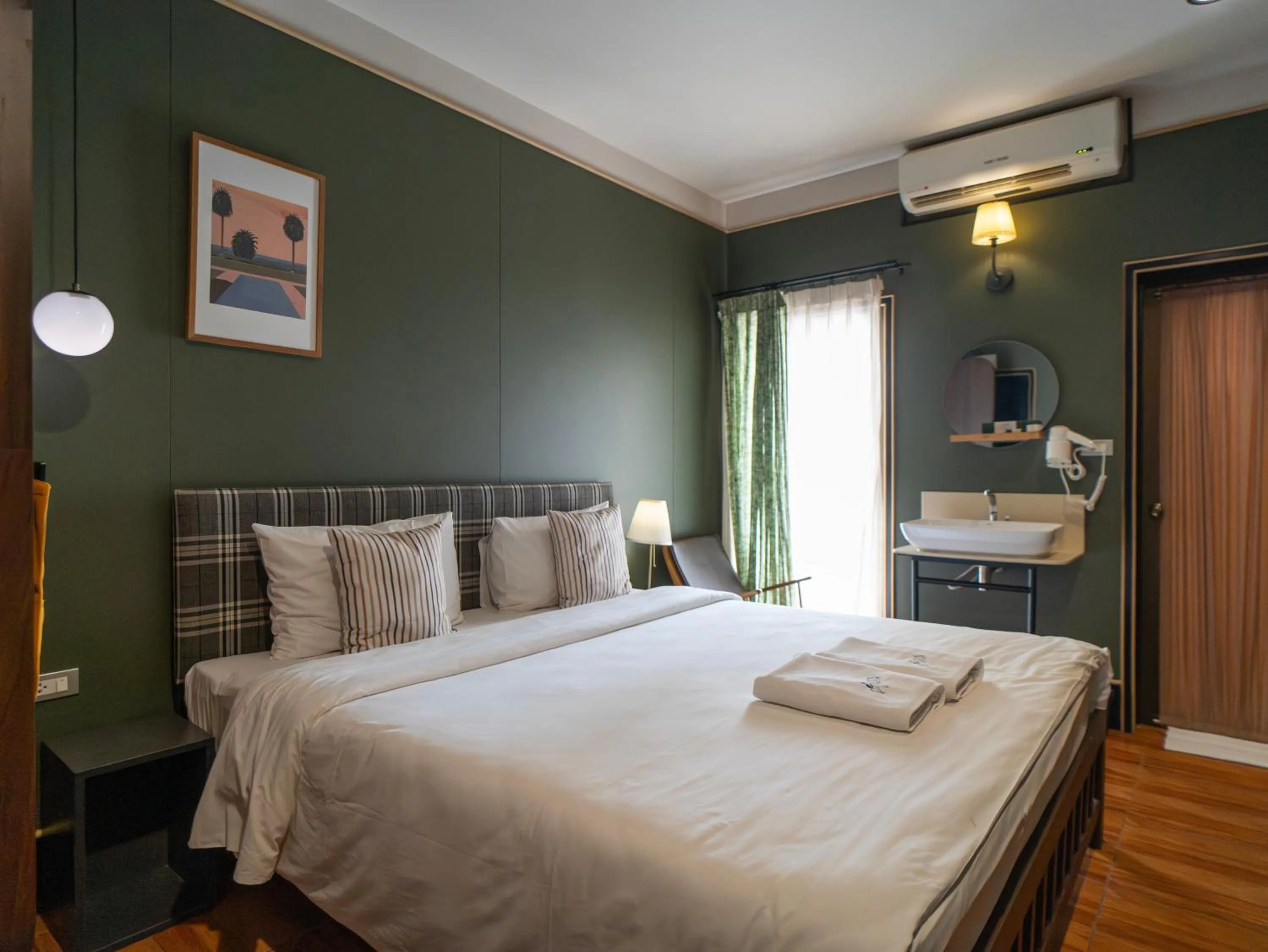 Deluxe Room in Josh Hotel