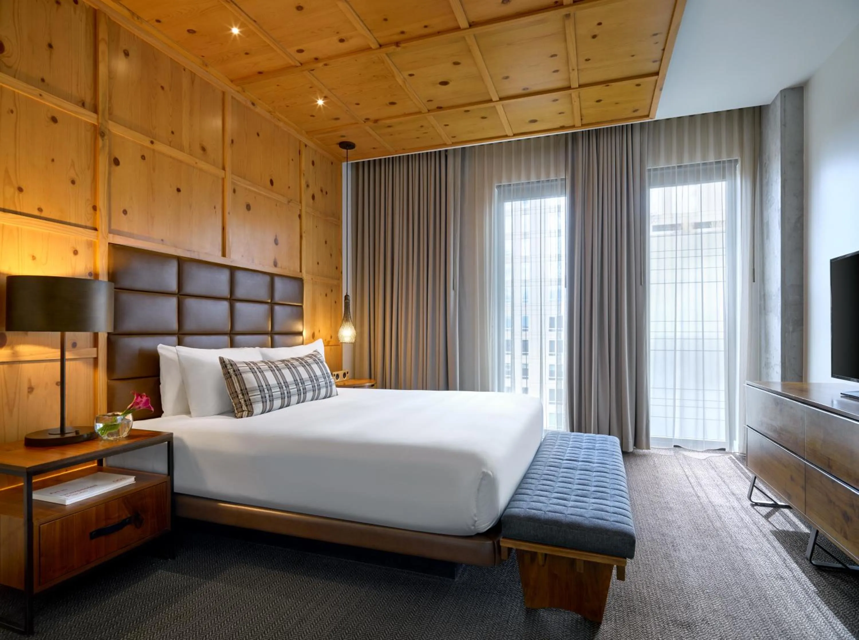 King Room with Mobility Accessible Roll-In Shower in Limelight Hotel Denver