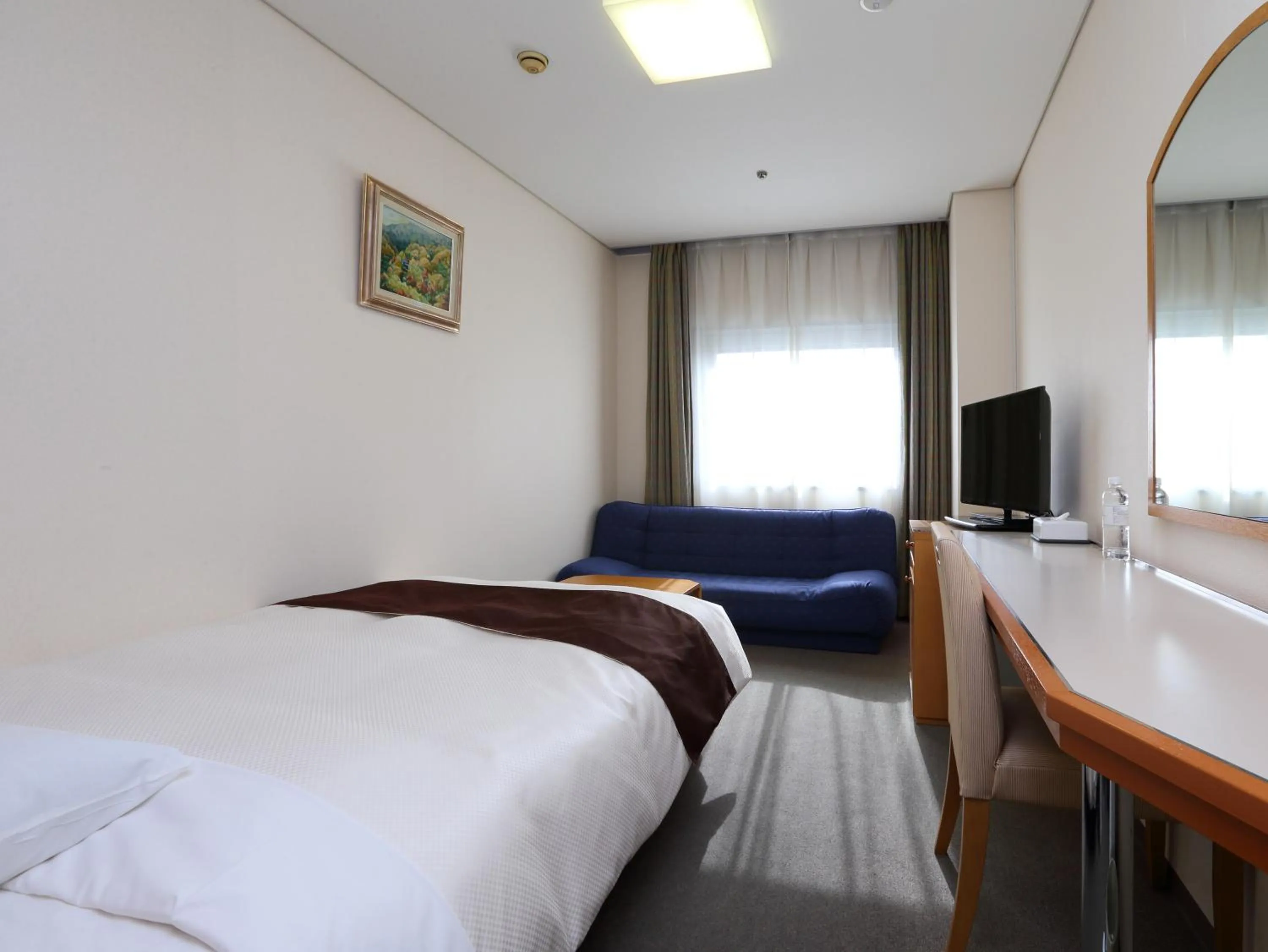 Single Room with Sofa Bed - single occupancy in Fukuoka Recent Hotel