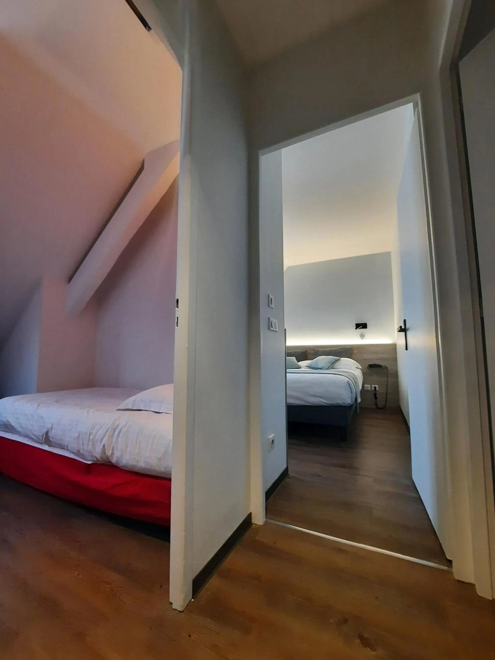 Quadruple Room in Hôtel des Princes, Chambéry Centre
