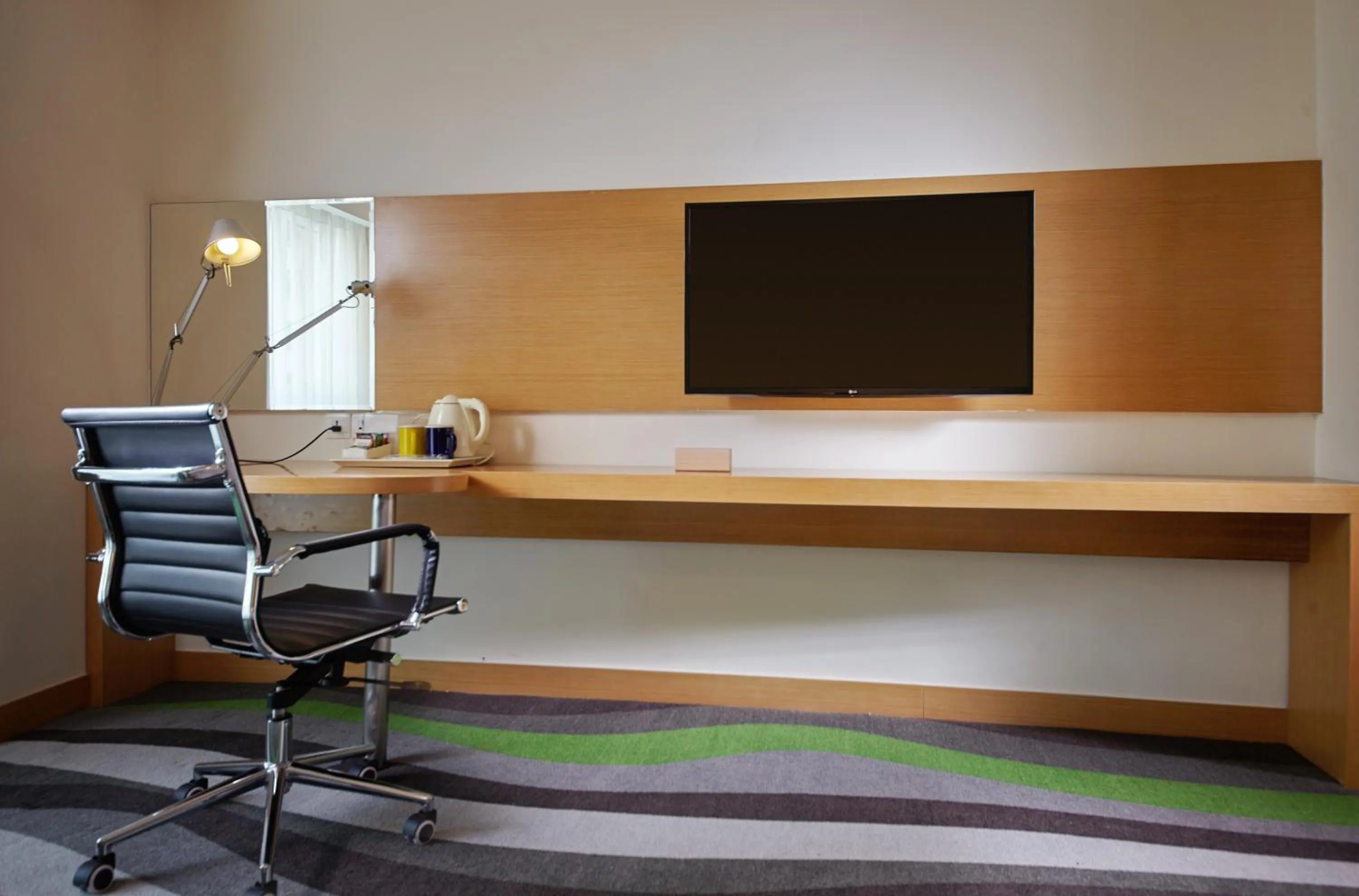 Standard King Room in Holiday Inn Express Tangshan Downtown by IHG