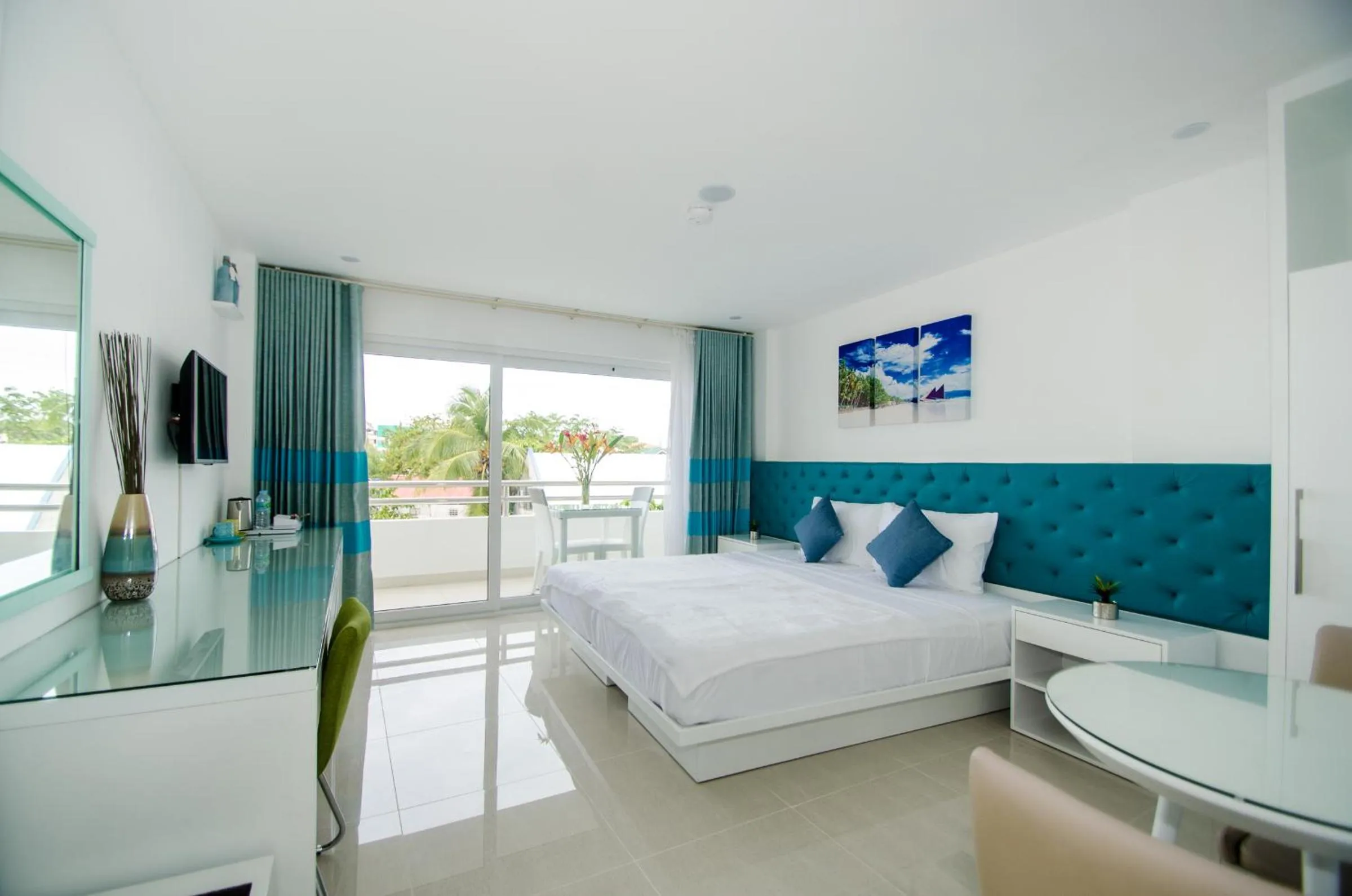 King Suite with Balcony in Indila Boracay