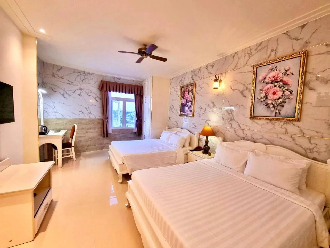 Quadruple Room in Tulip Hotel 3