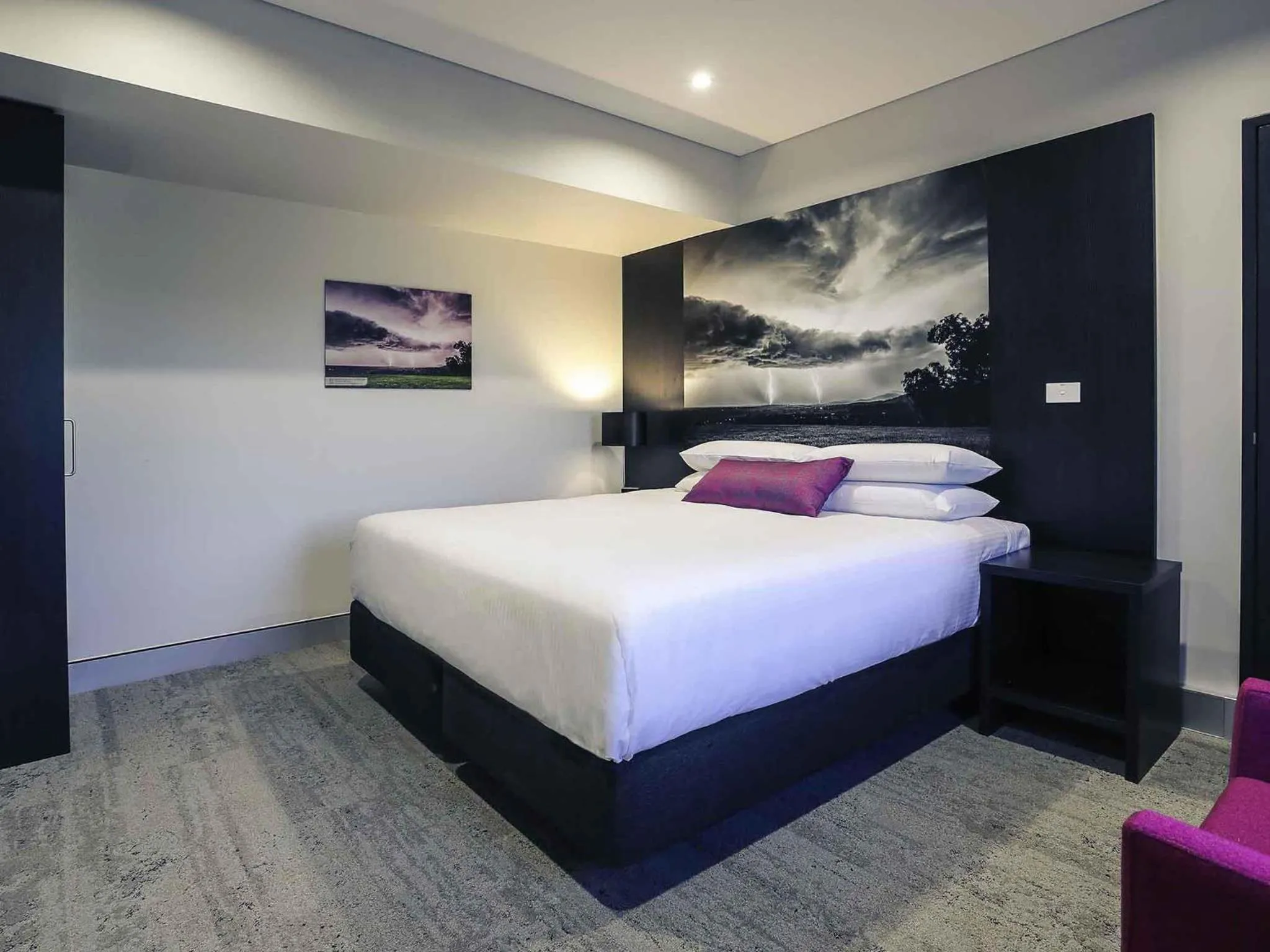 Superior Two-Bedroom King Suite in Mercure Tamworth