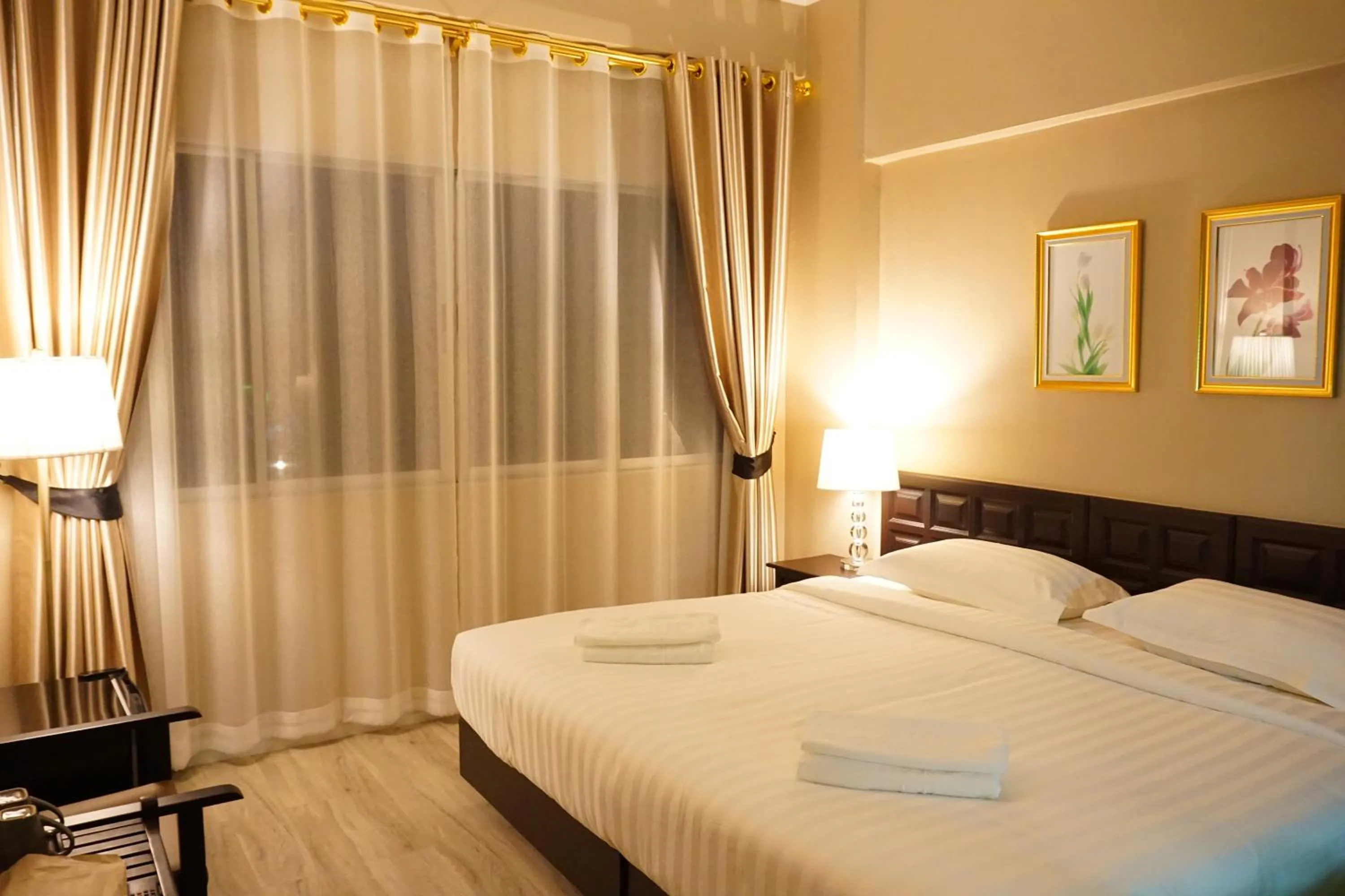 Superior Double Room in Taris Art Hotel Phrae