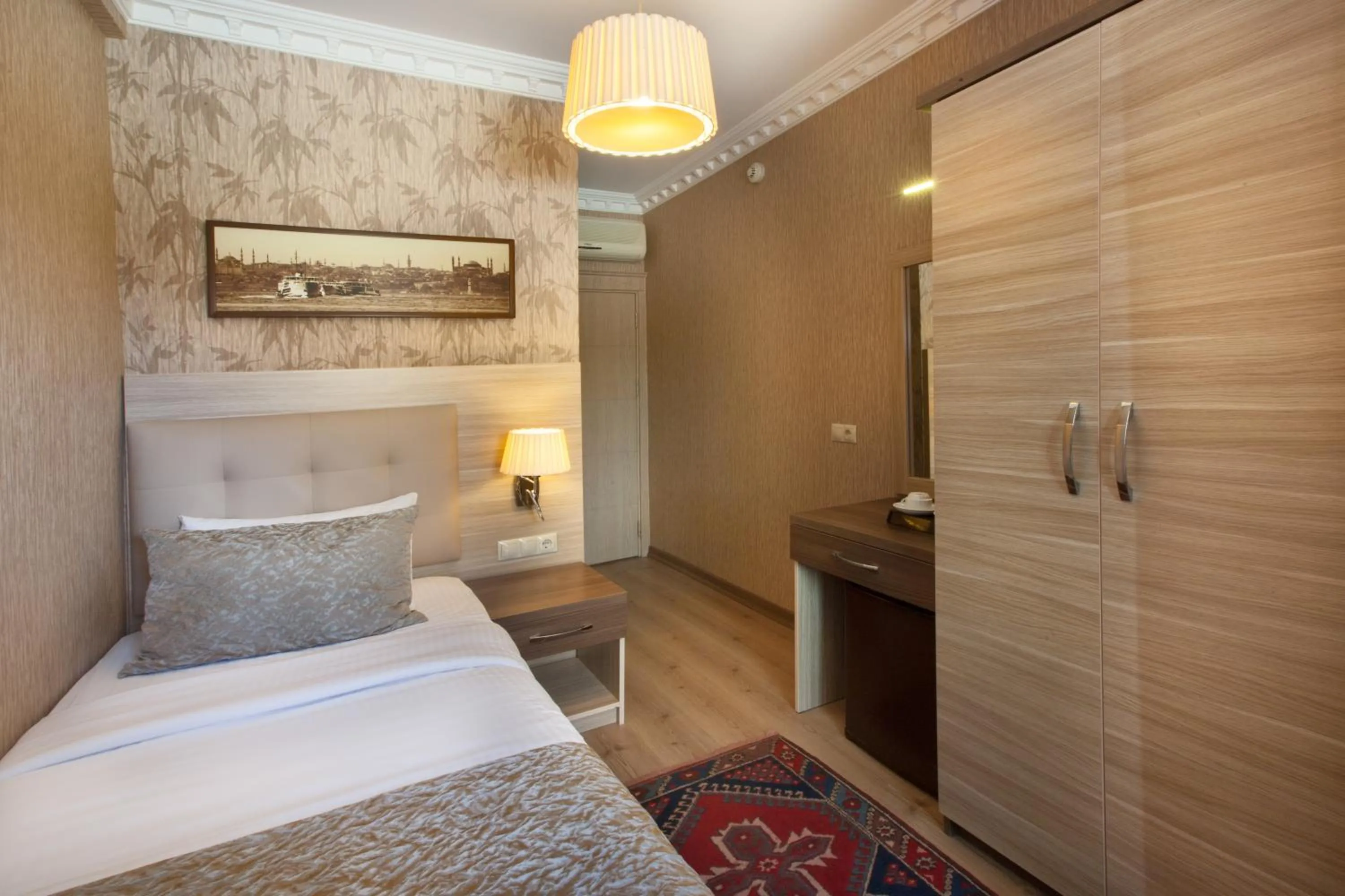 Economy Twin Room in Sultanahmet inn Hotel