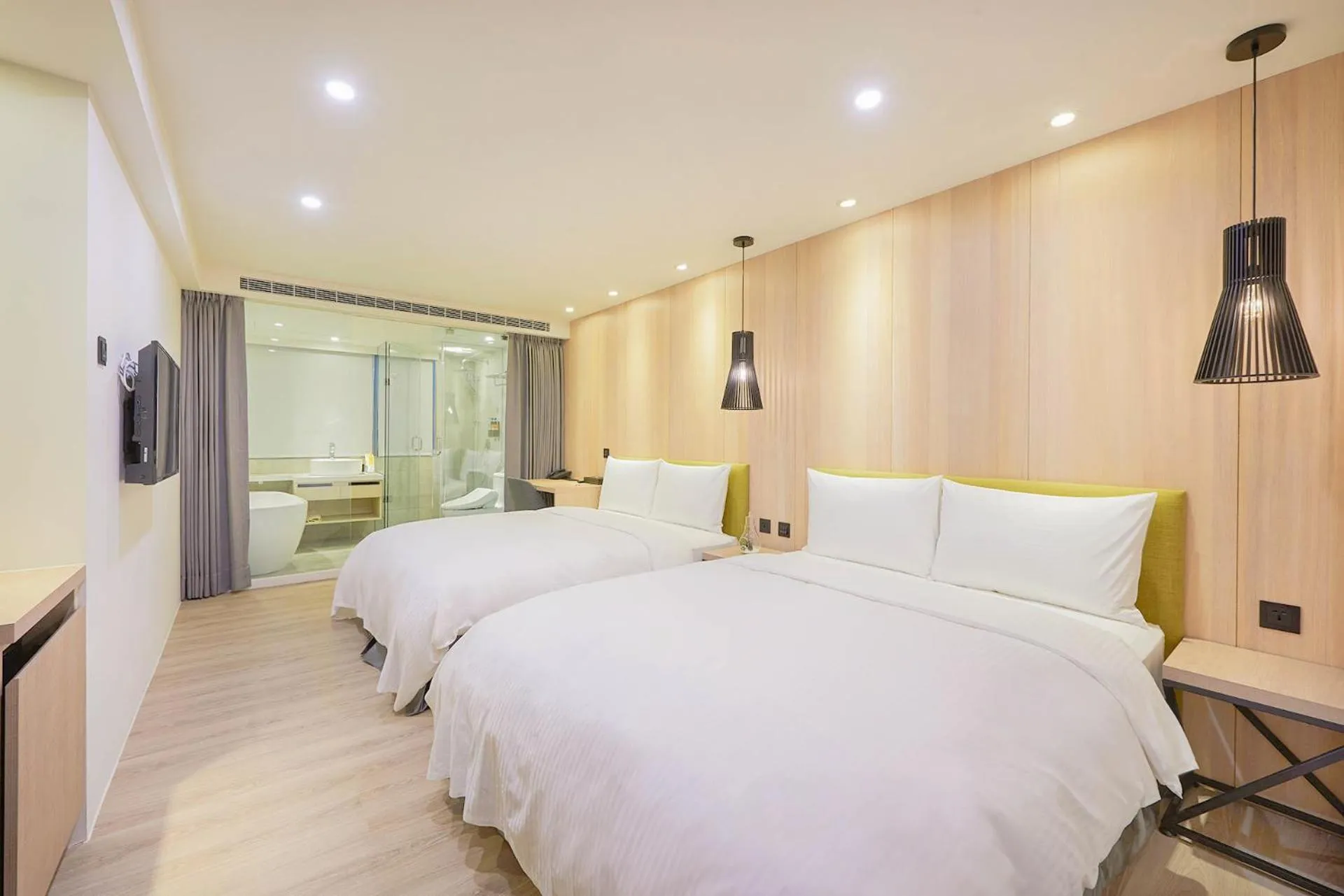 Superior Quadruple Room in Green Hotel - West District