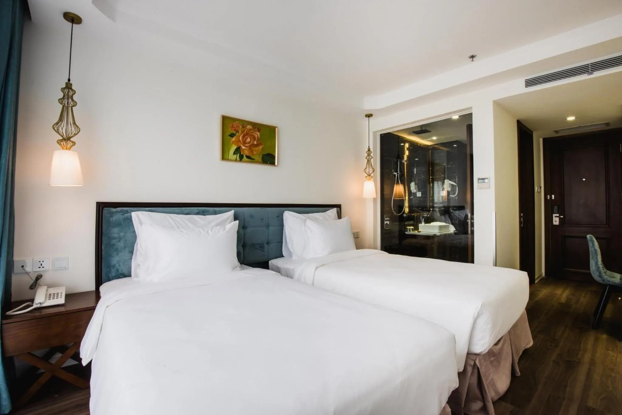 Superior Twin in Adaline Hotel and Suite