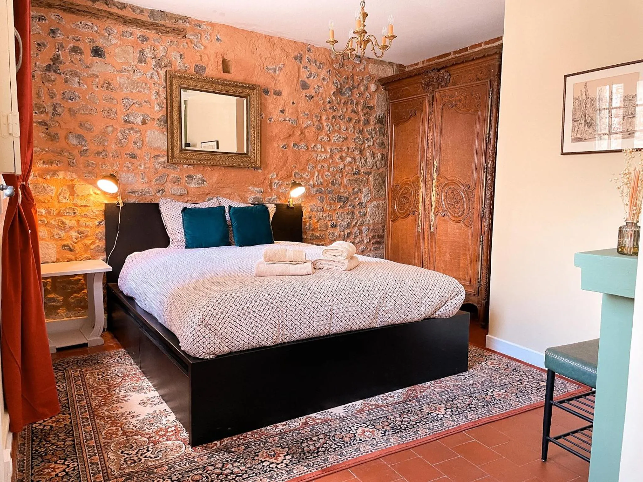  Double Room - Ground Floor in Clementines House Honfleur