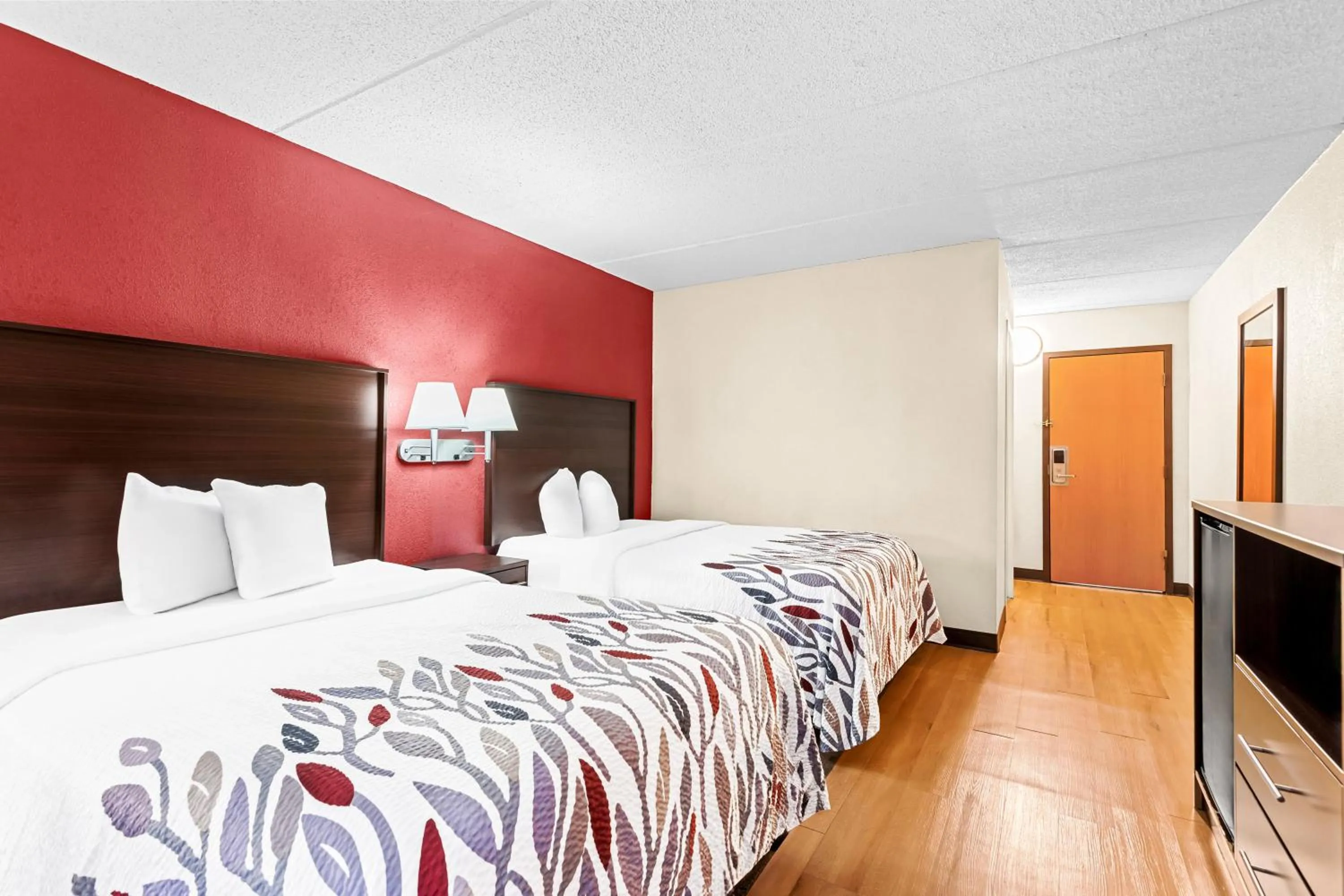 Deluxe Room with Two Double Beds Non-Smoking in Red Roof Inn Cortland