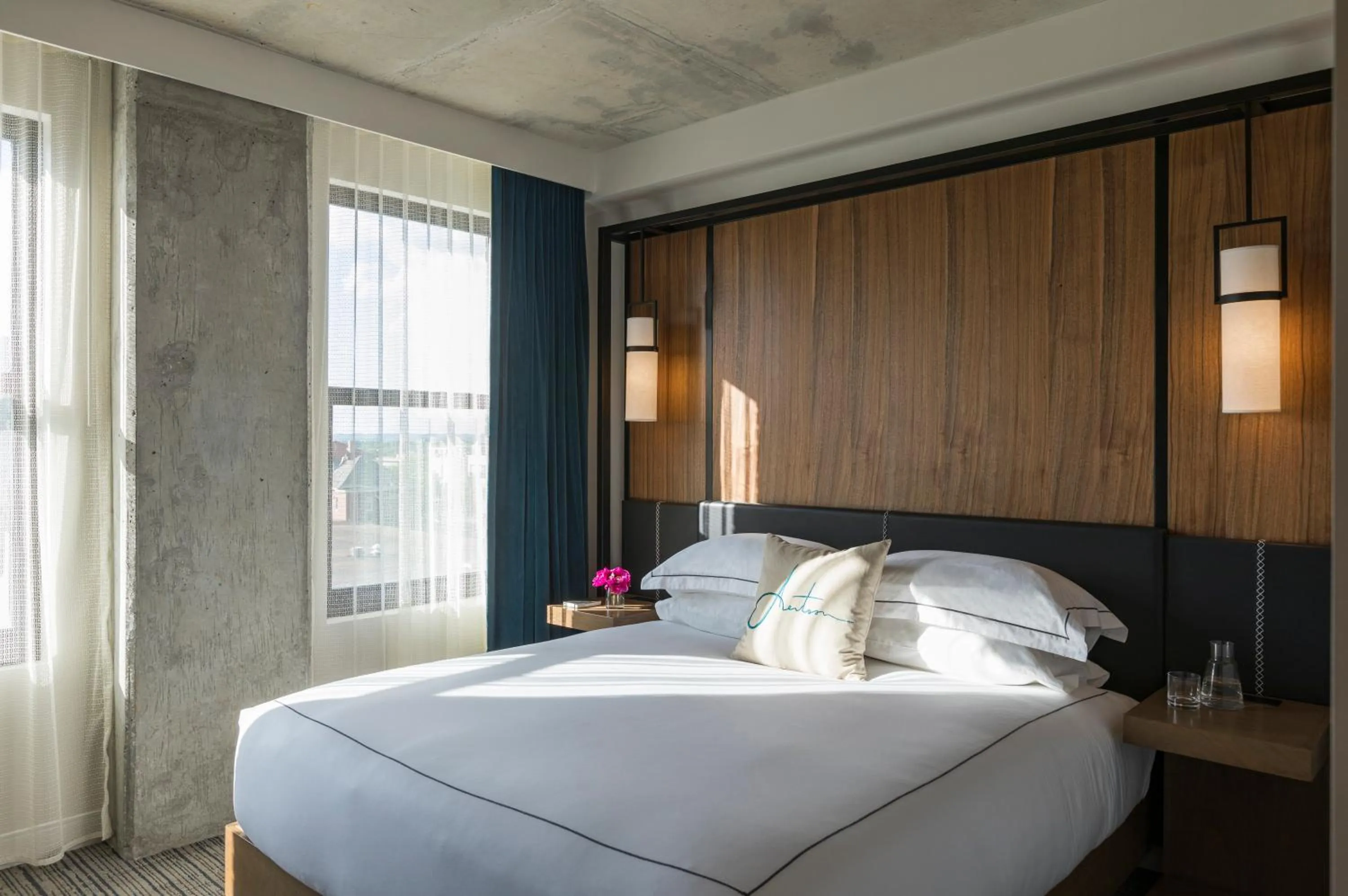 King Room in Kimpton Aertson Hotel by IHG