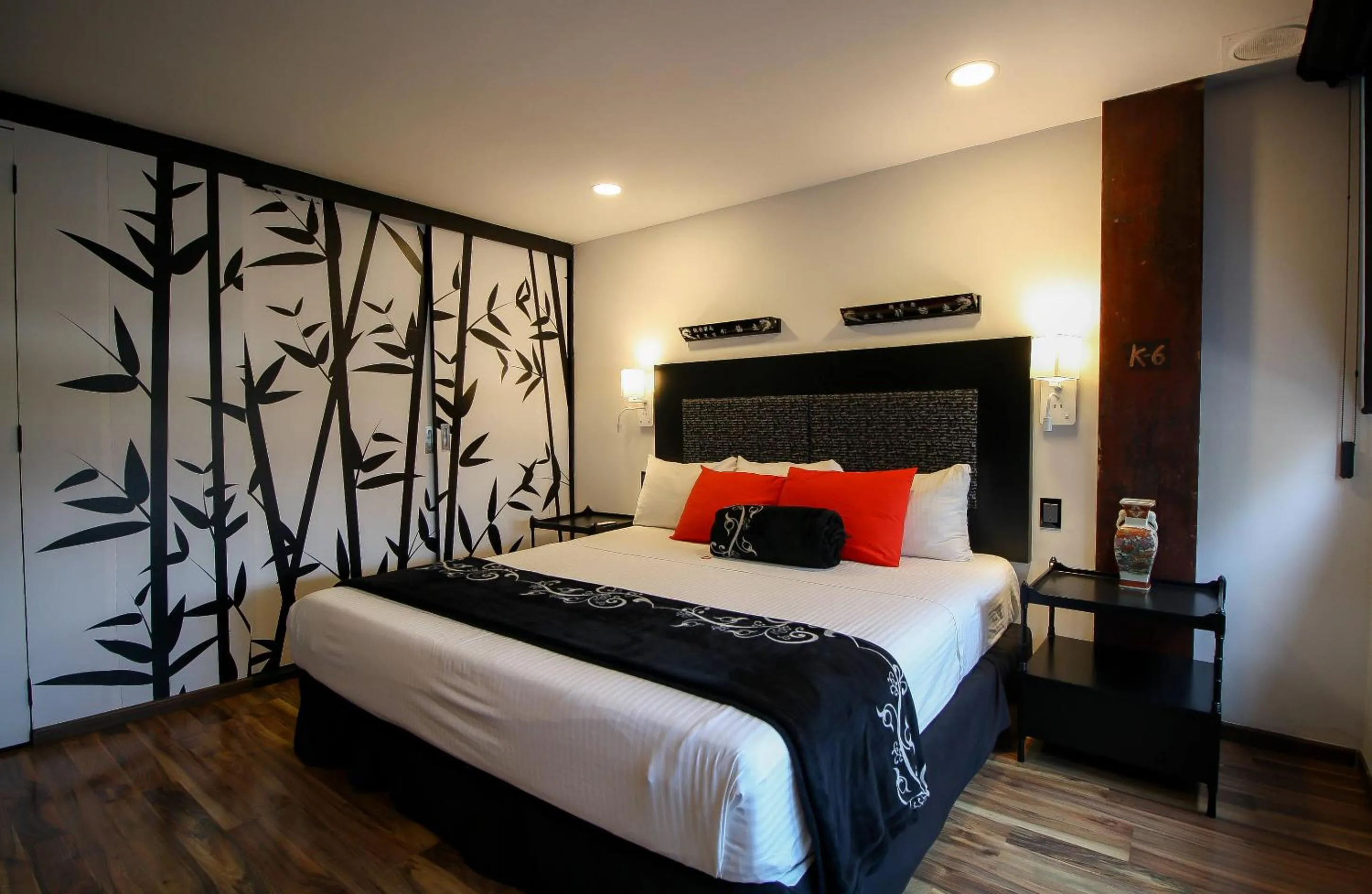 Deluxe Suite in Hotel Black Boutique