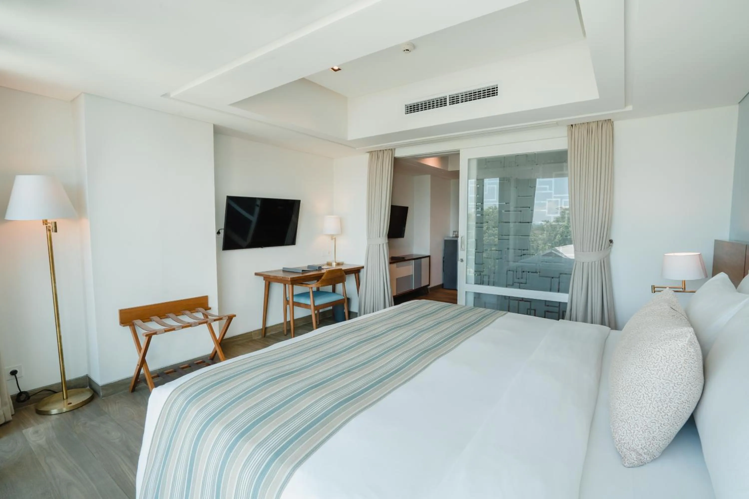 Studio with Sofa Bed and Fully Equipped Kitchenette in Rama Residence Padma