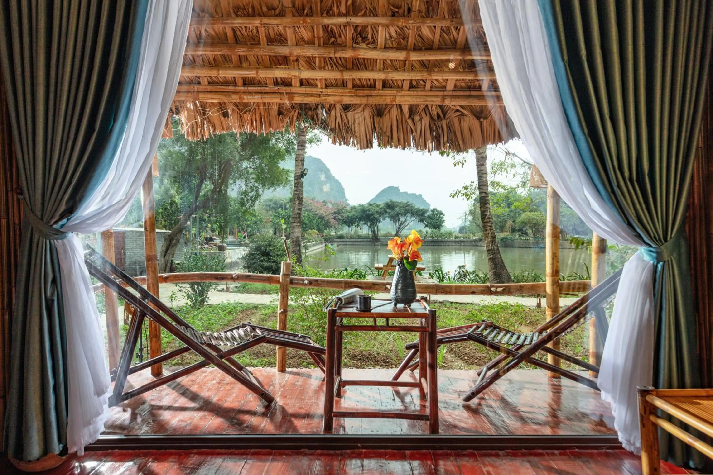 Studio Double Lake View in An's Eco Garden Resort