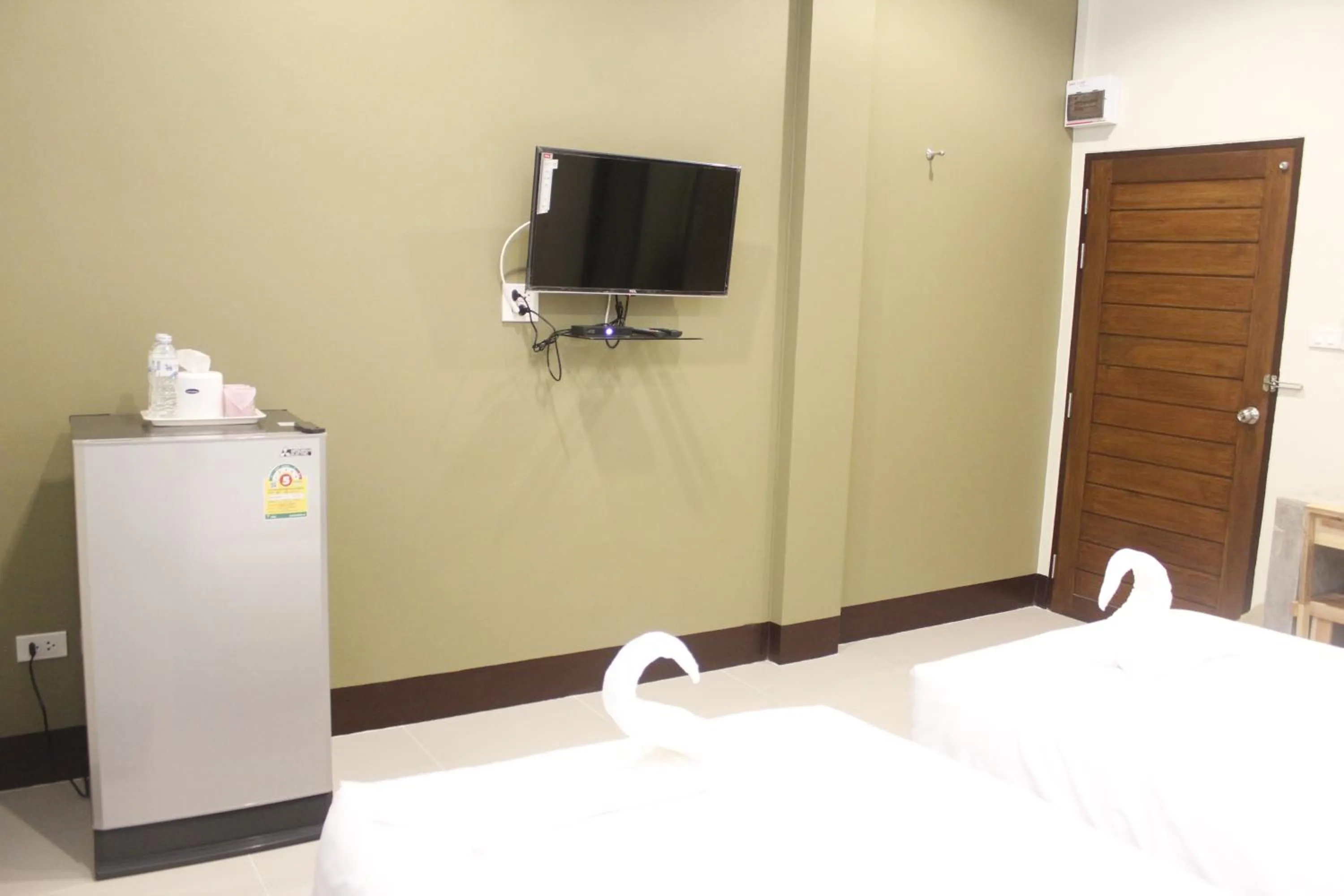 Standard Twin Room in Naiya Place