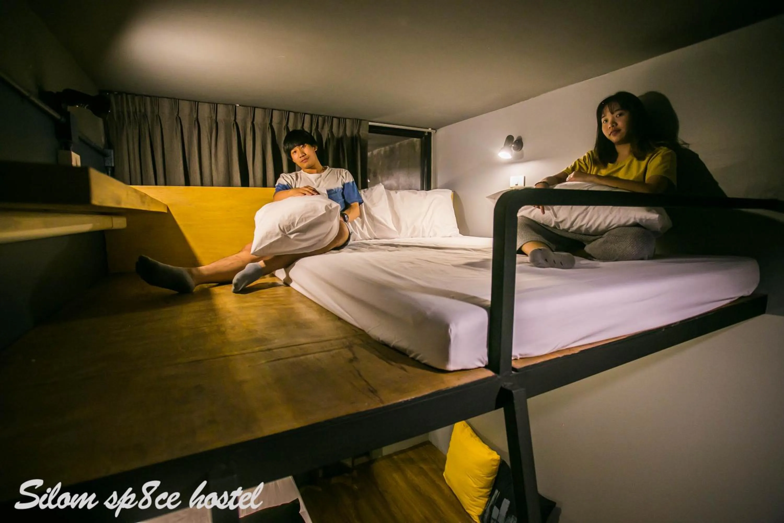 Triple Room with Private Bathroom in Silom Space Hostel
