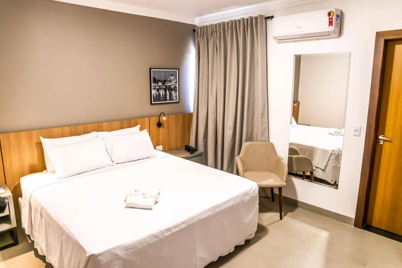 Executive Suite - single occupancy in Ellus Hotel