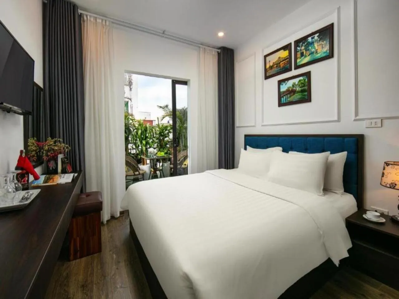 Junior Suite with Balcony - single occupancy in Dream Central Hotel & Spa - Hanoi Old Quarter