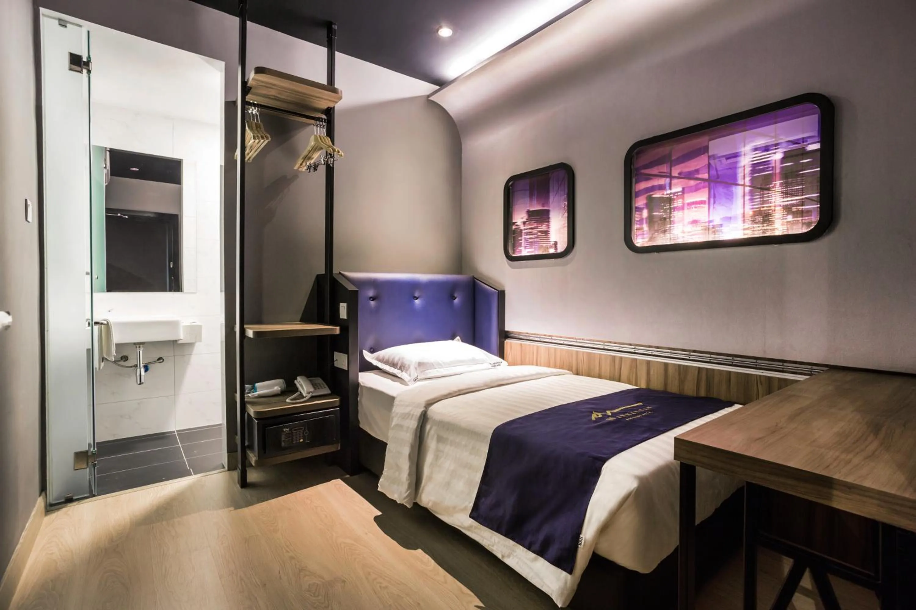 Deluxe Single Room in Manhattan Business Hotel TTDI