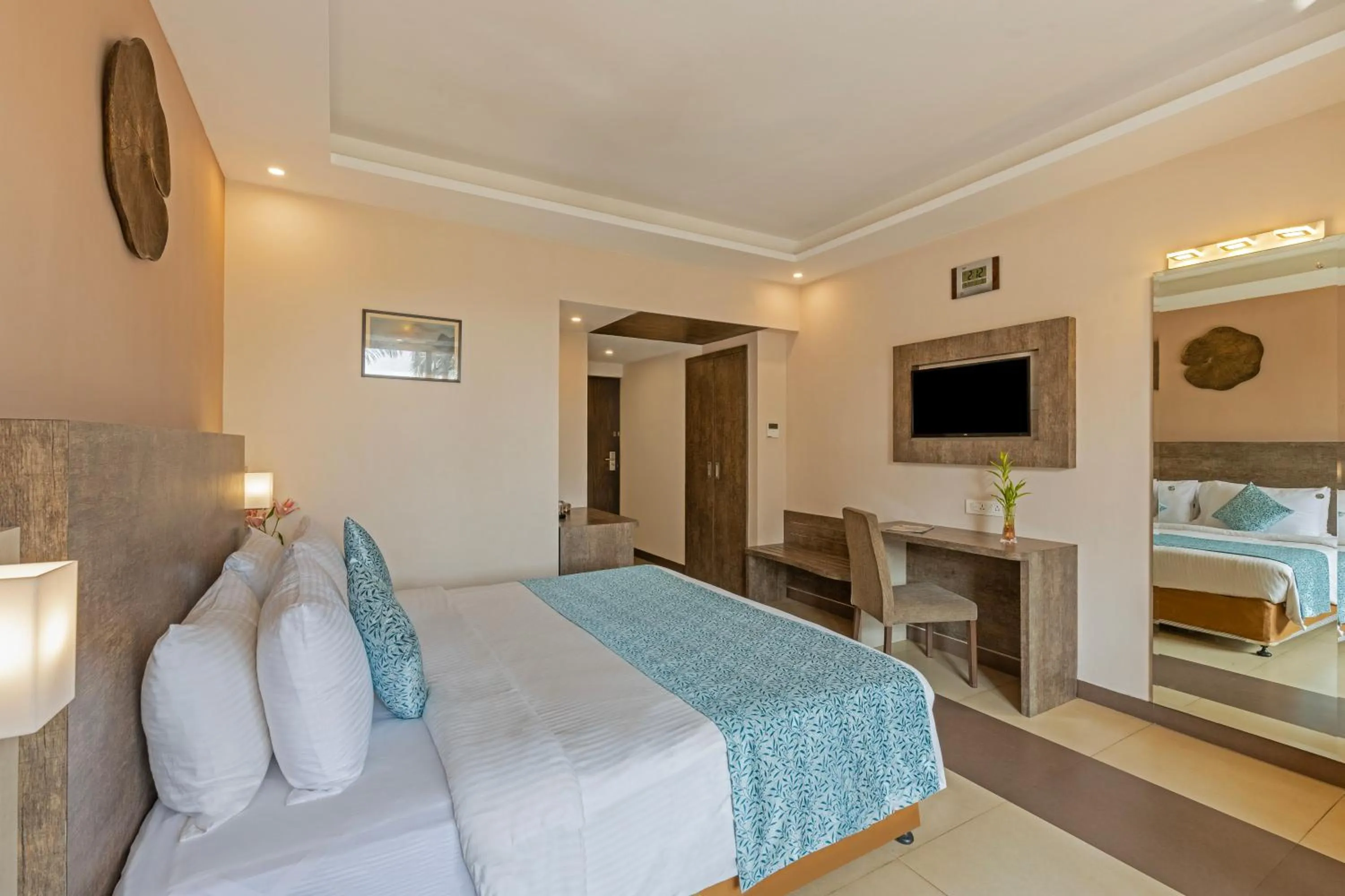 Classic Room with Balcony in Sterling Goa Varca