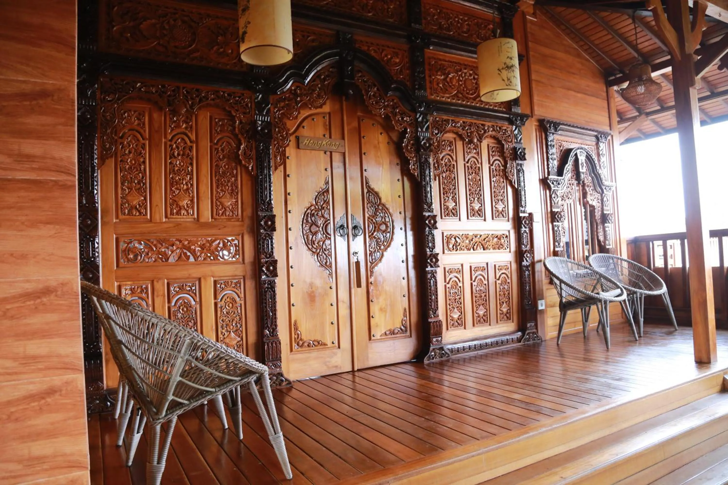 Deluxe Suite in Seahouse Bali Indah Beach Inn