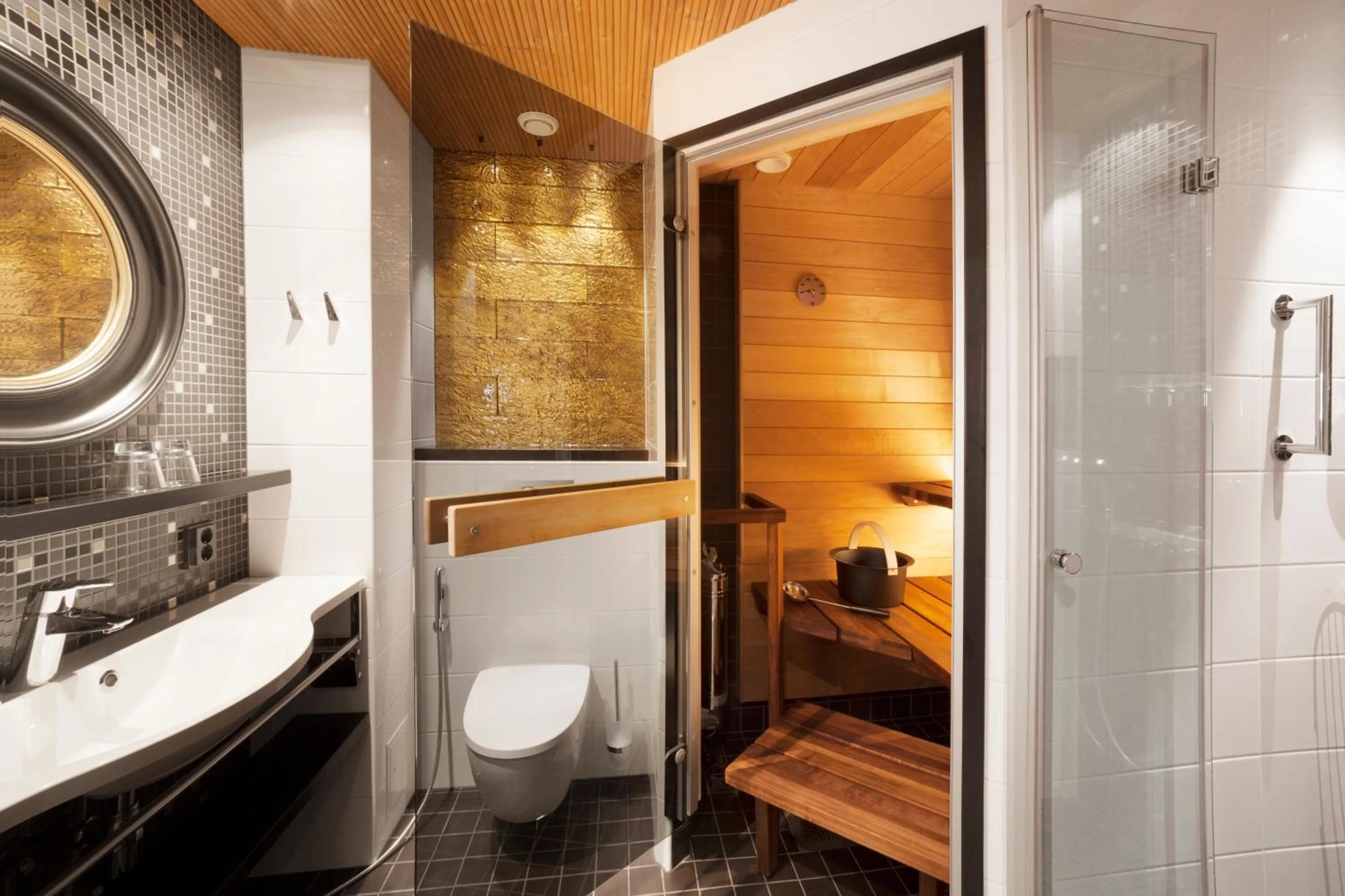 Suite with Sauna in Hotel Aateli Hillside