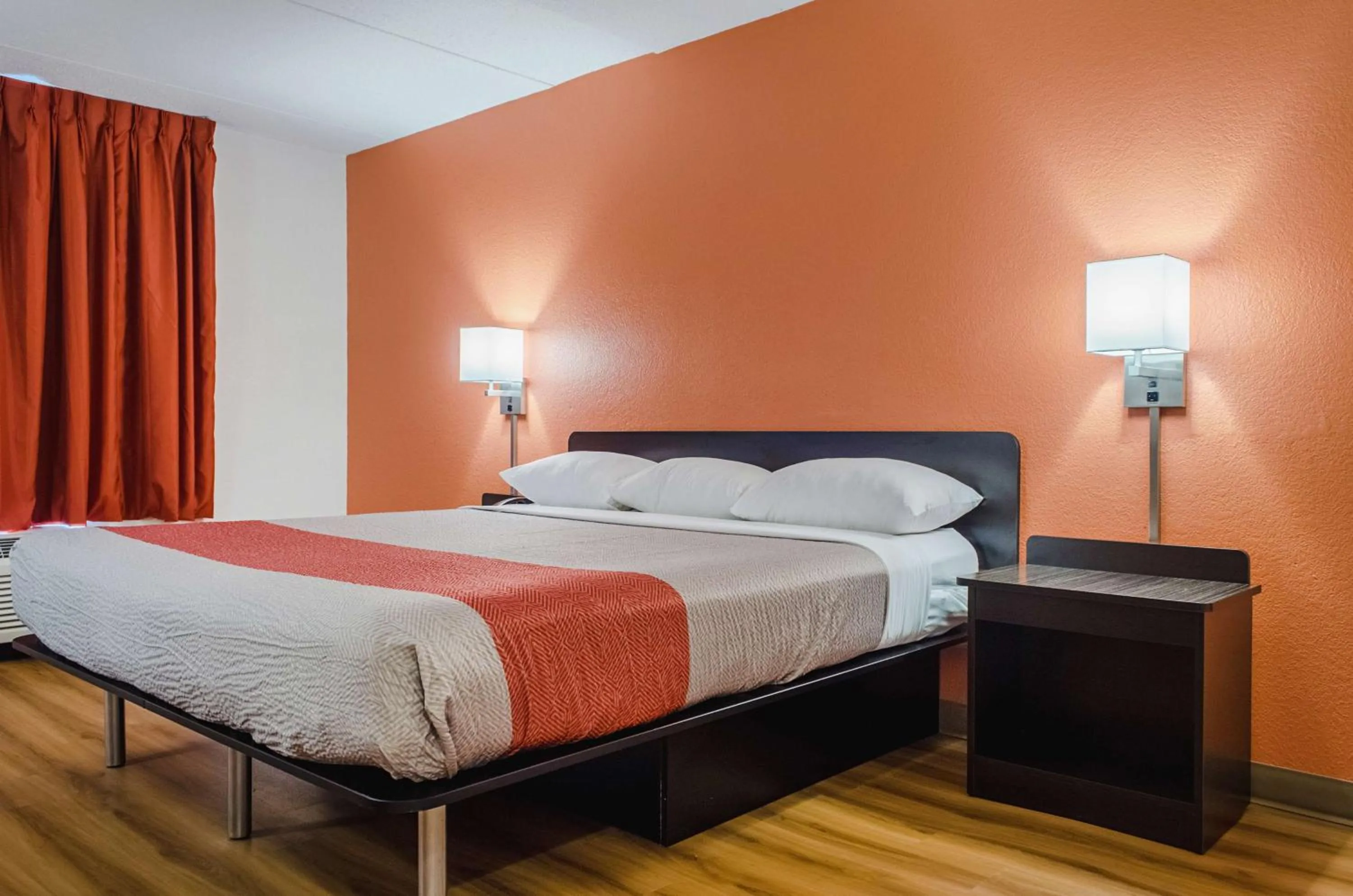 Queen Room - single occupancy - Disability Access - Smoking in Motel 6-Brockton, MA