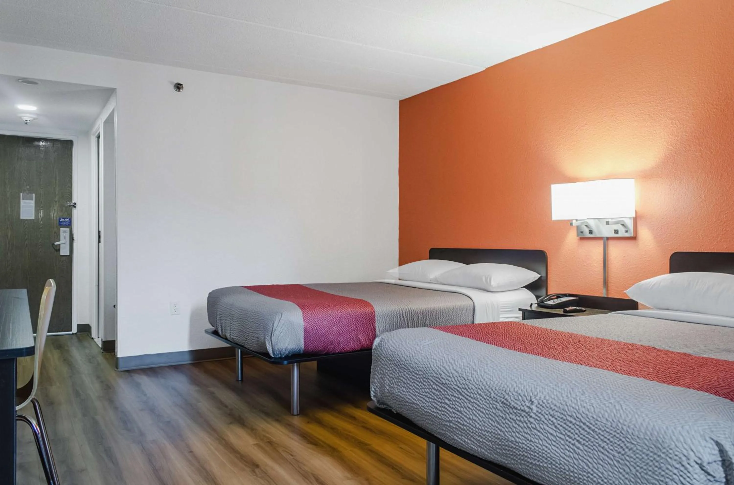 Quadruple Room - single occupancy - Non-Smoking in Motel 6-Brockton, MA