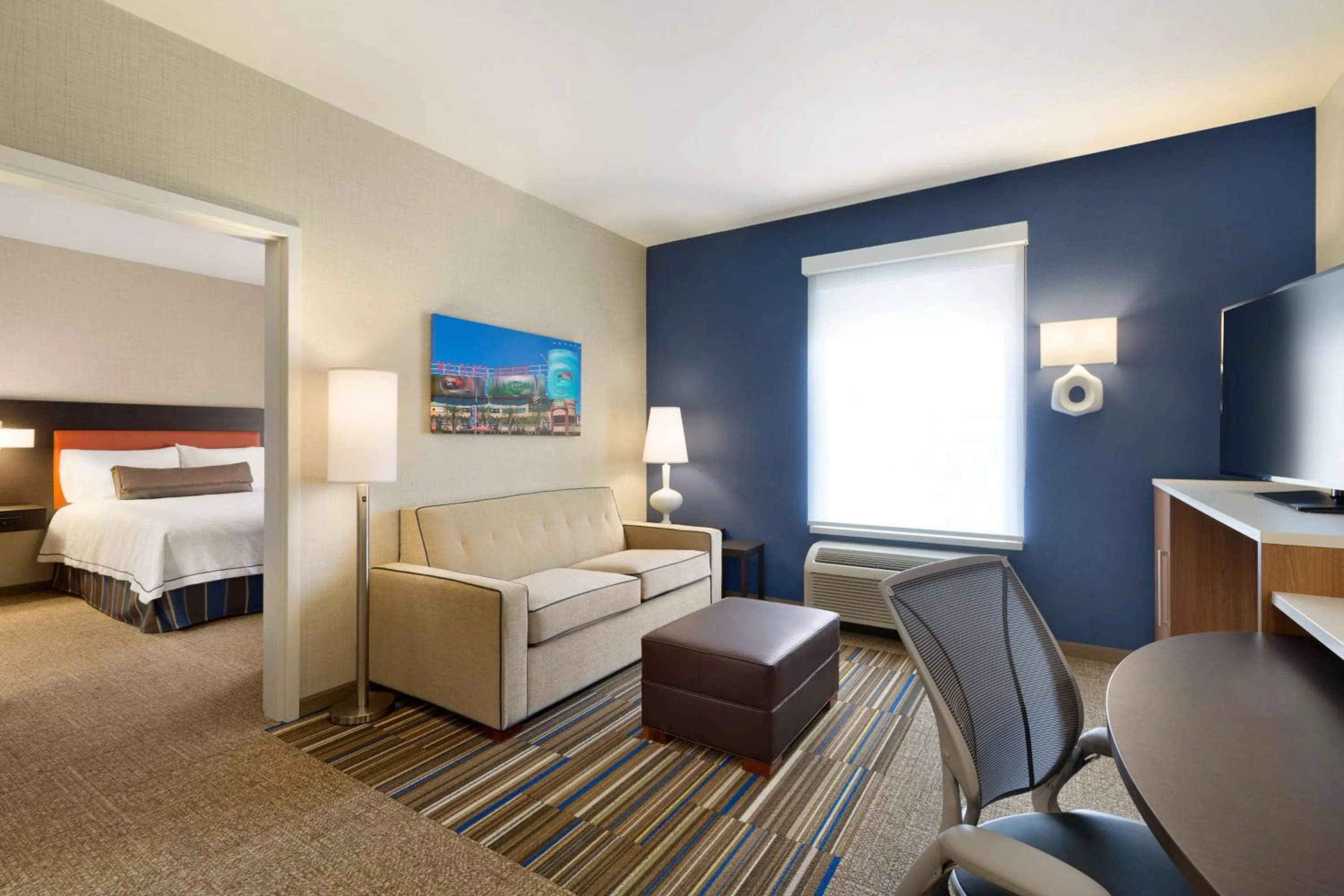 One-Bedroom Queen Suite - Non-Smoking in Home2 Suites By Hilton Glendale Westgate