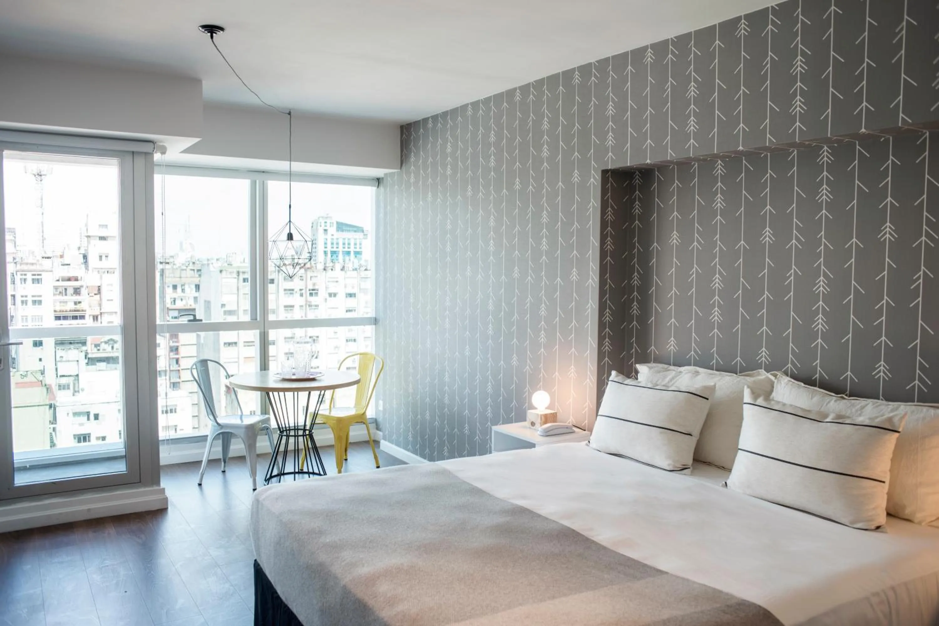 Studio Apartment in Top Rentals Downtown