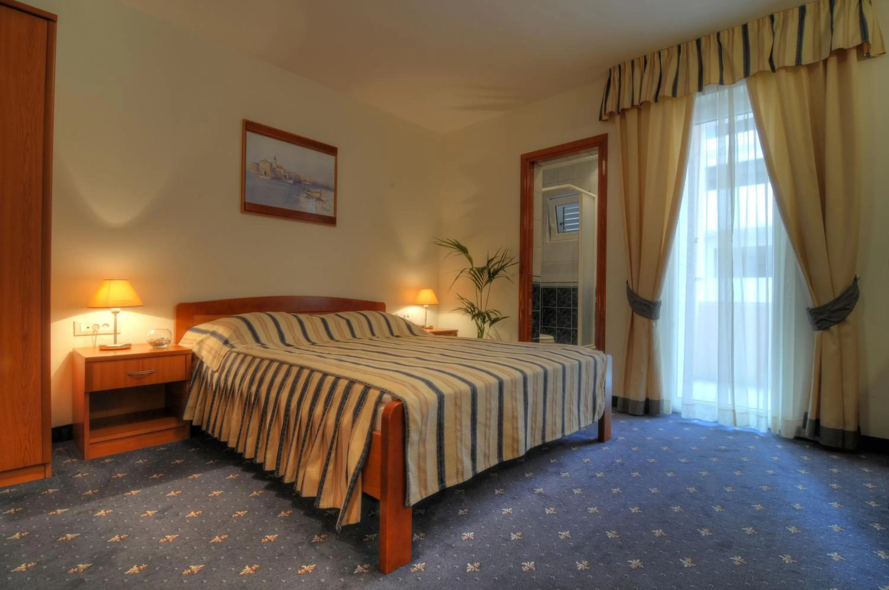 Double Room with Balcony and Mountain View in Hotel Rosina