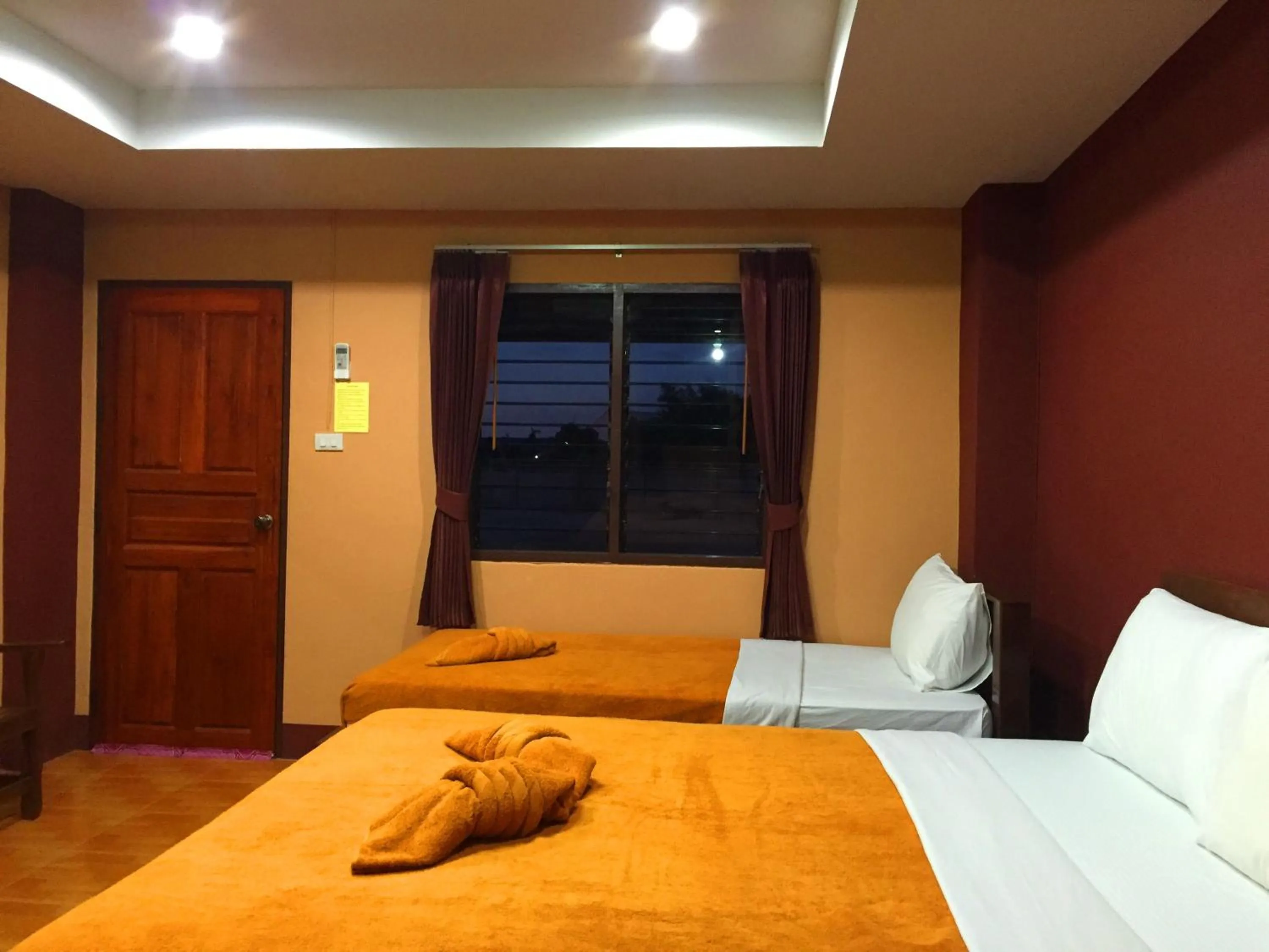 Classic Triple Room in Khwanruen Fishing Resort