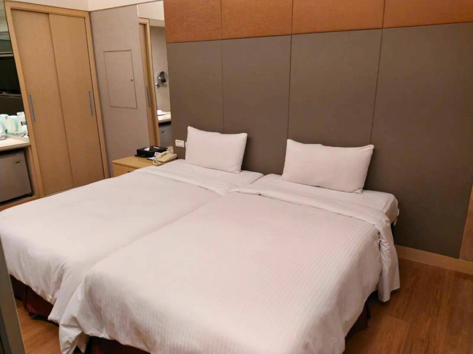 Deluxe Double Room without Window in Delton Hotel