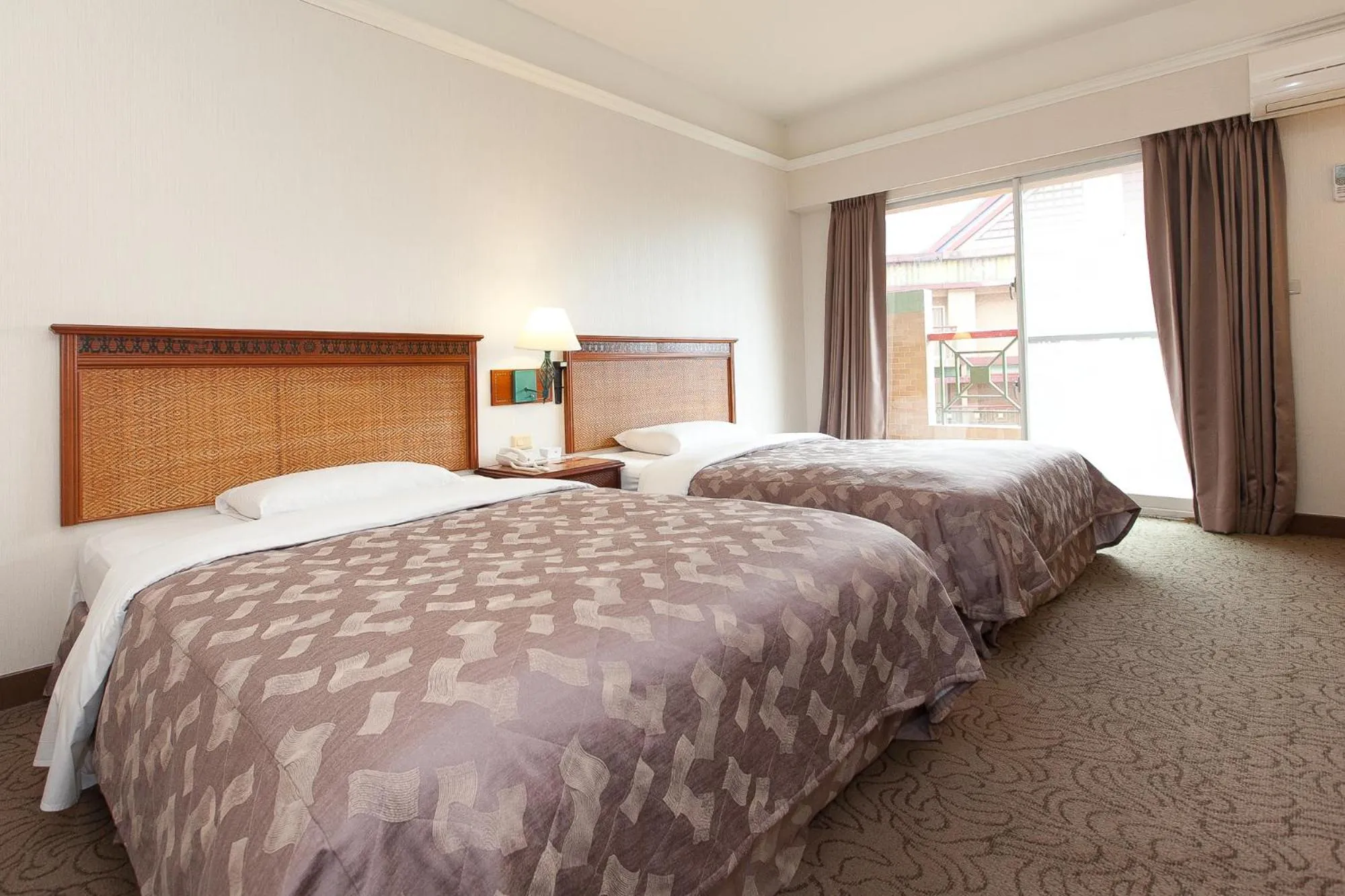 Deluxe Double or Twin Room in Hoya Hotel