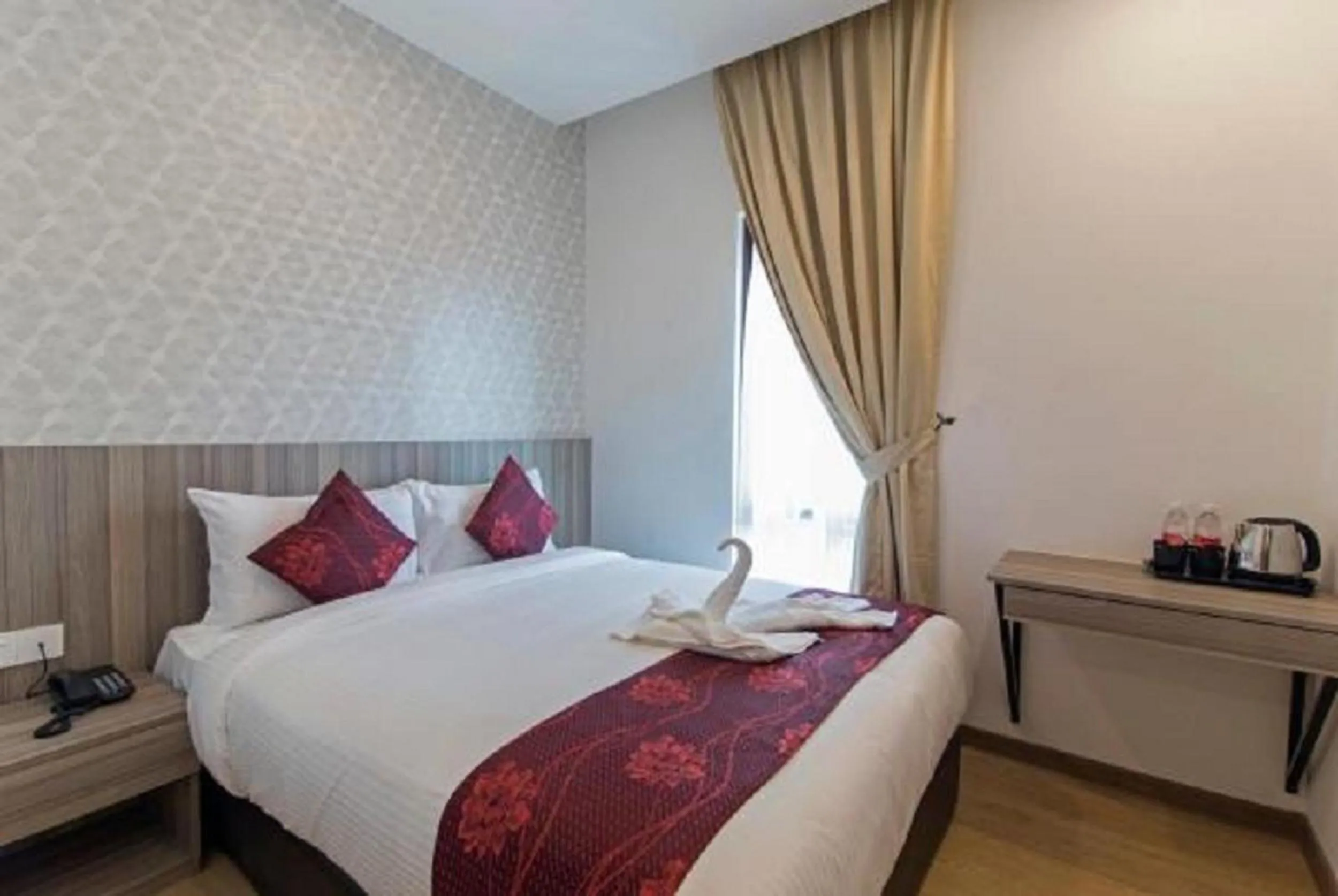 Deluxe King Room in Signature International Hotel China Town