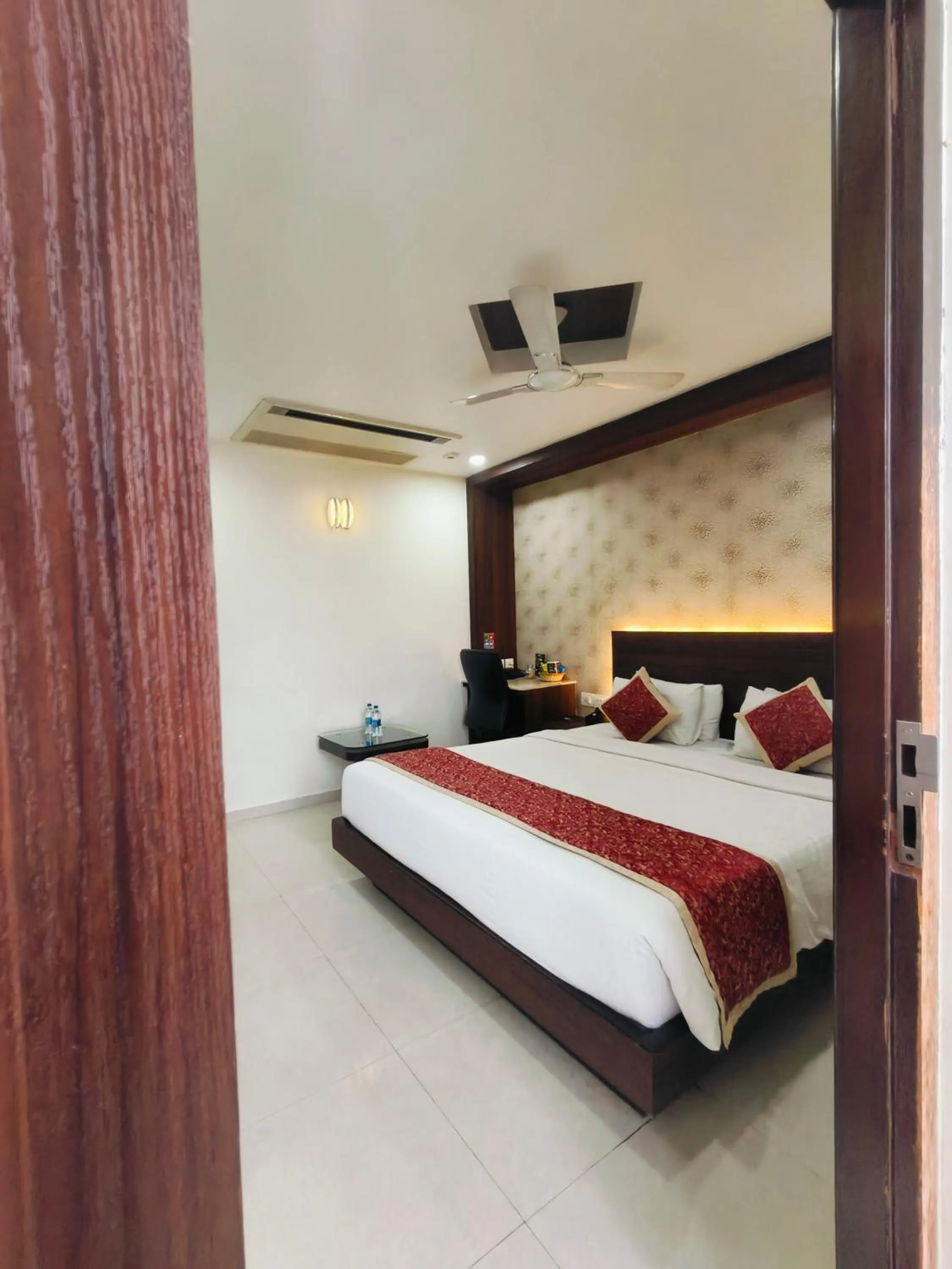 Standard Double Room - single occupancy in Holiday Residency Coimbatore