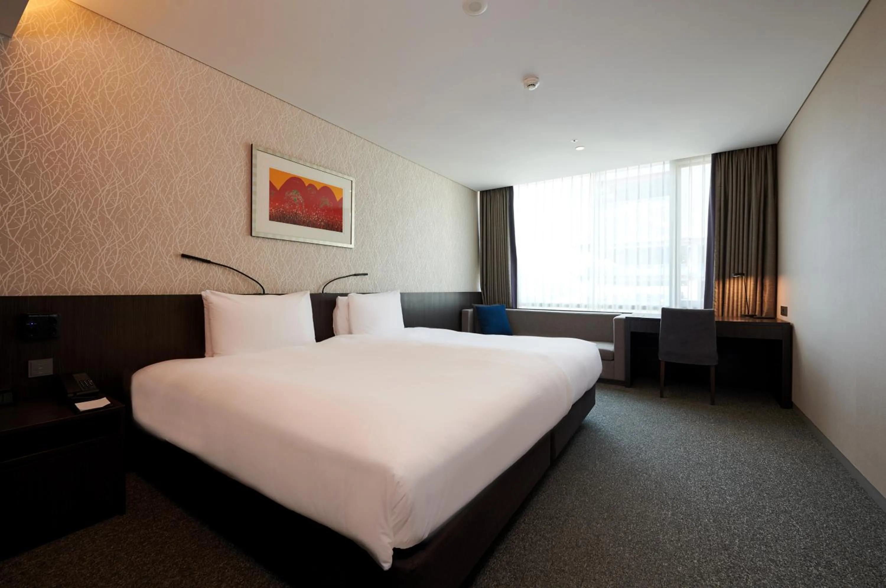 Hollywood Double Room with Namsan Mountain View in Nine Tree by Parnas Seoul Myeongdong 2