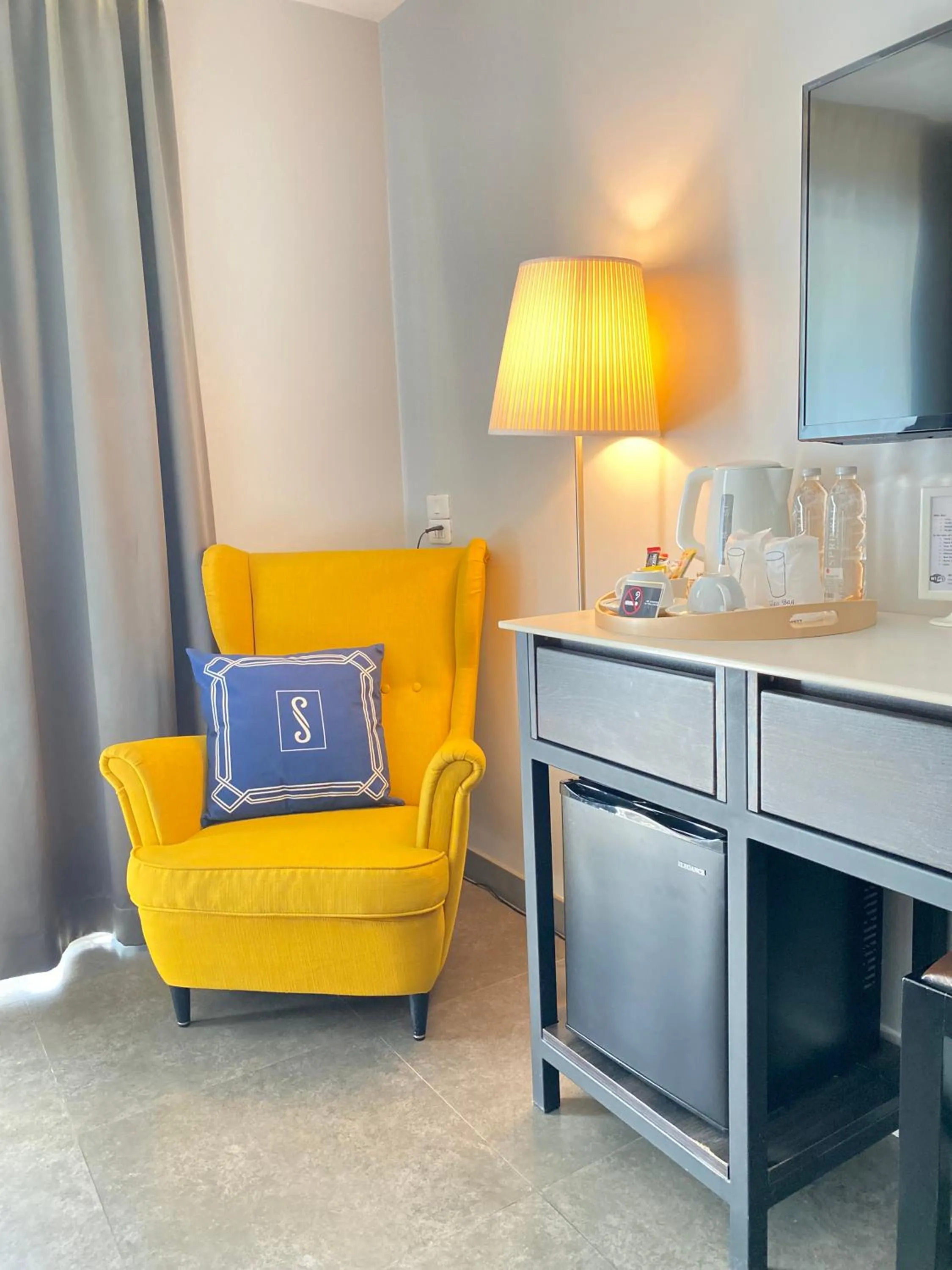 Deluxe Pool View in The Sala Pattaya - SHA Certified