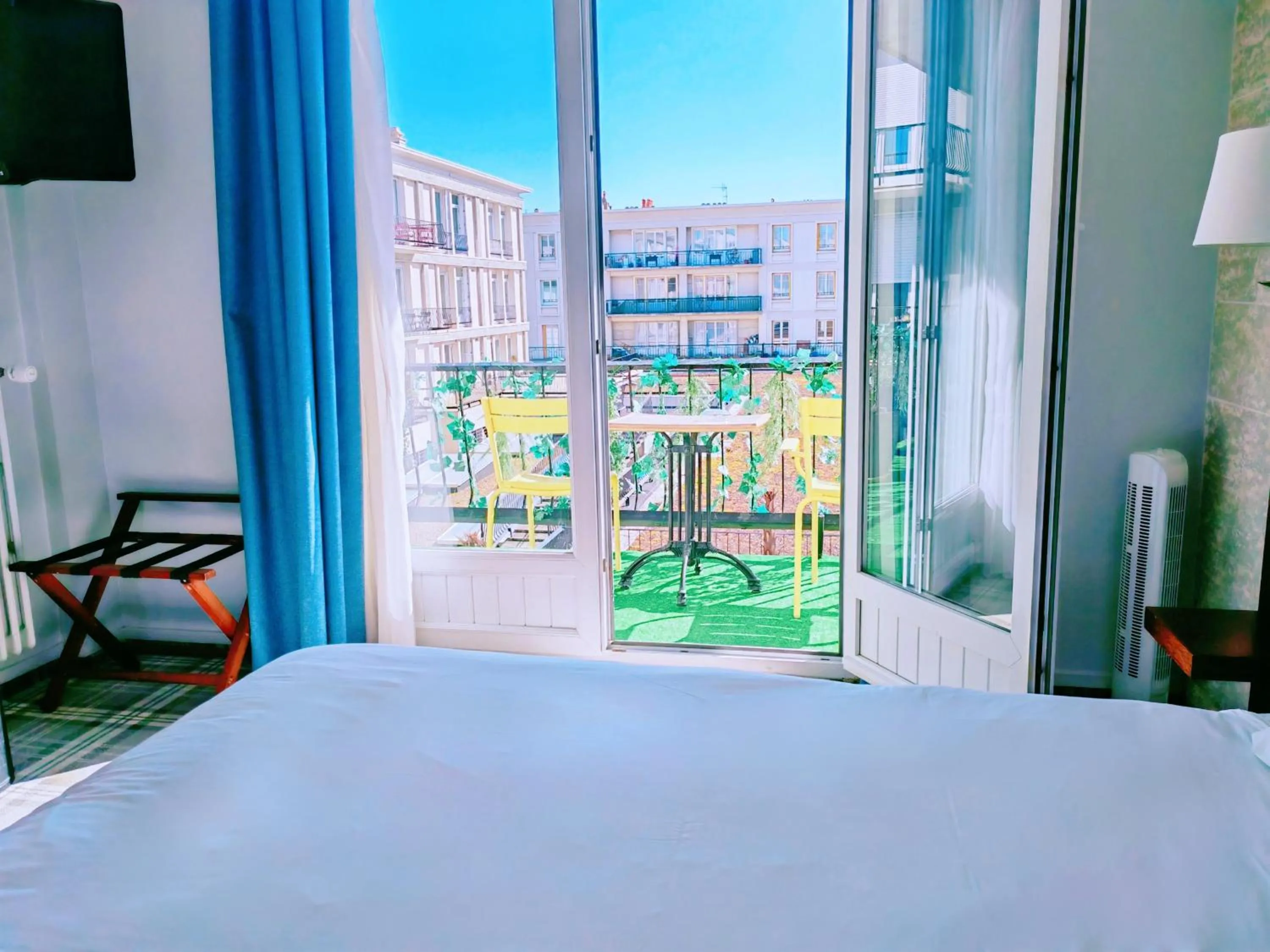 Double Room with Balcony in ibis Styles Le Havre Centre