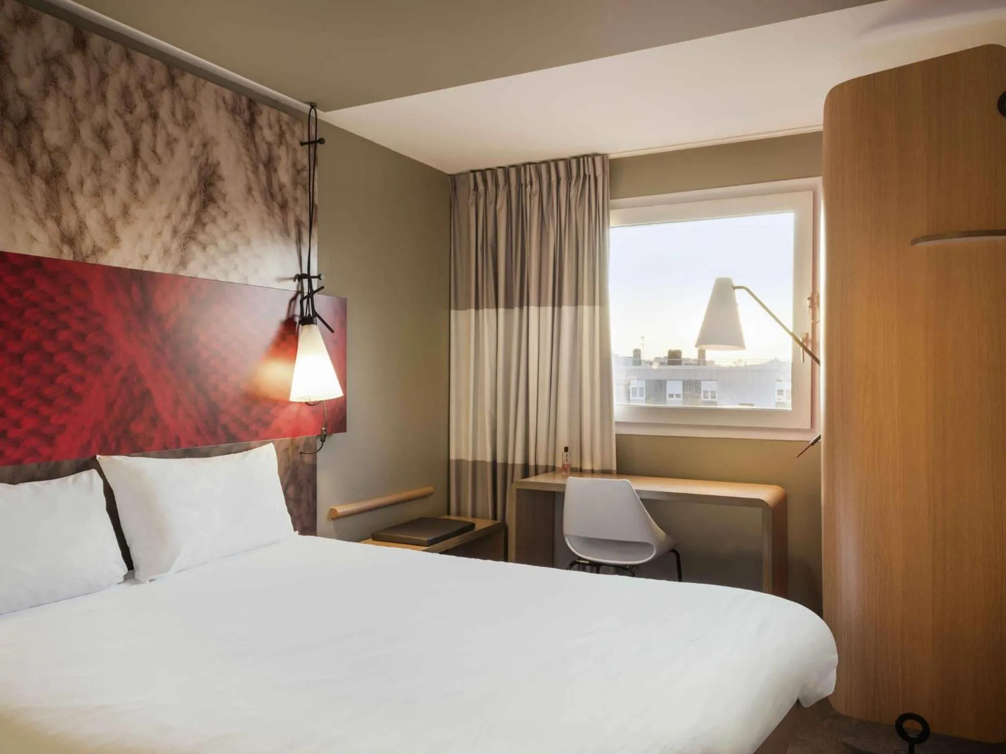 Standard Double Room in ibis Le Havre Centre