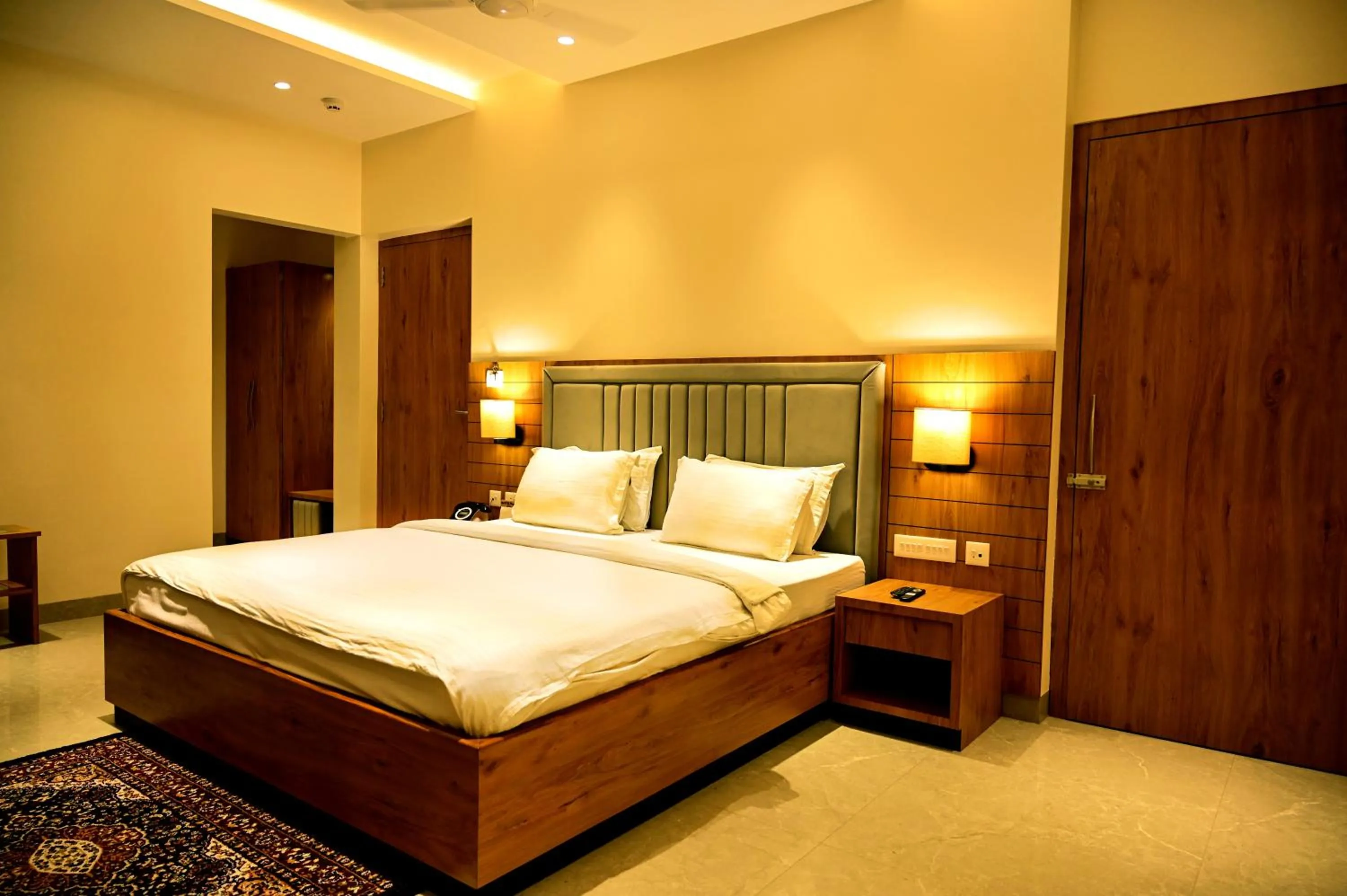 Standard Double Room in Hotel Cresent - Near Assi Ghat