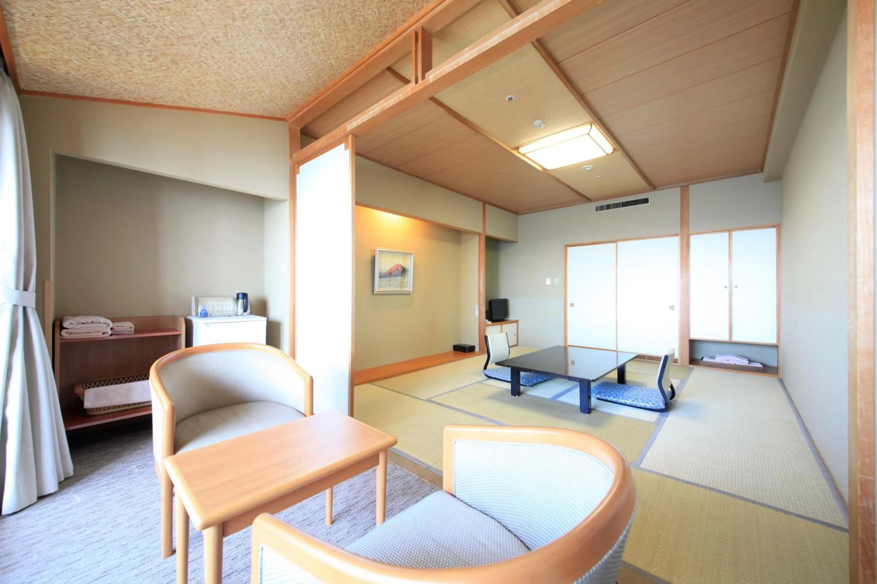 Japanese Style Room with City View in Heiseikan Shiosaitei