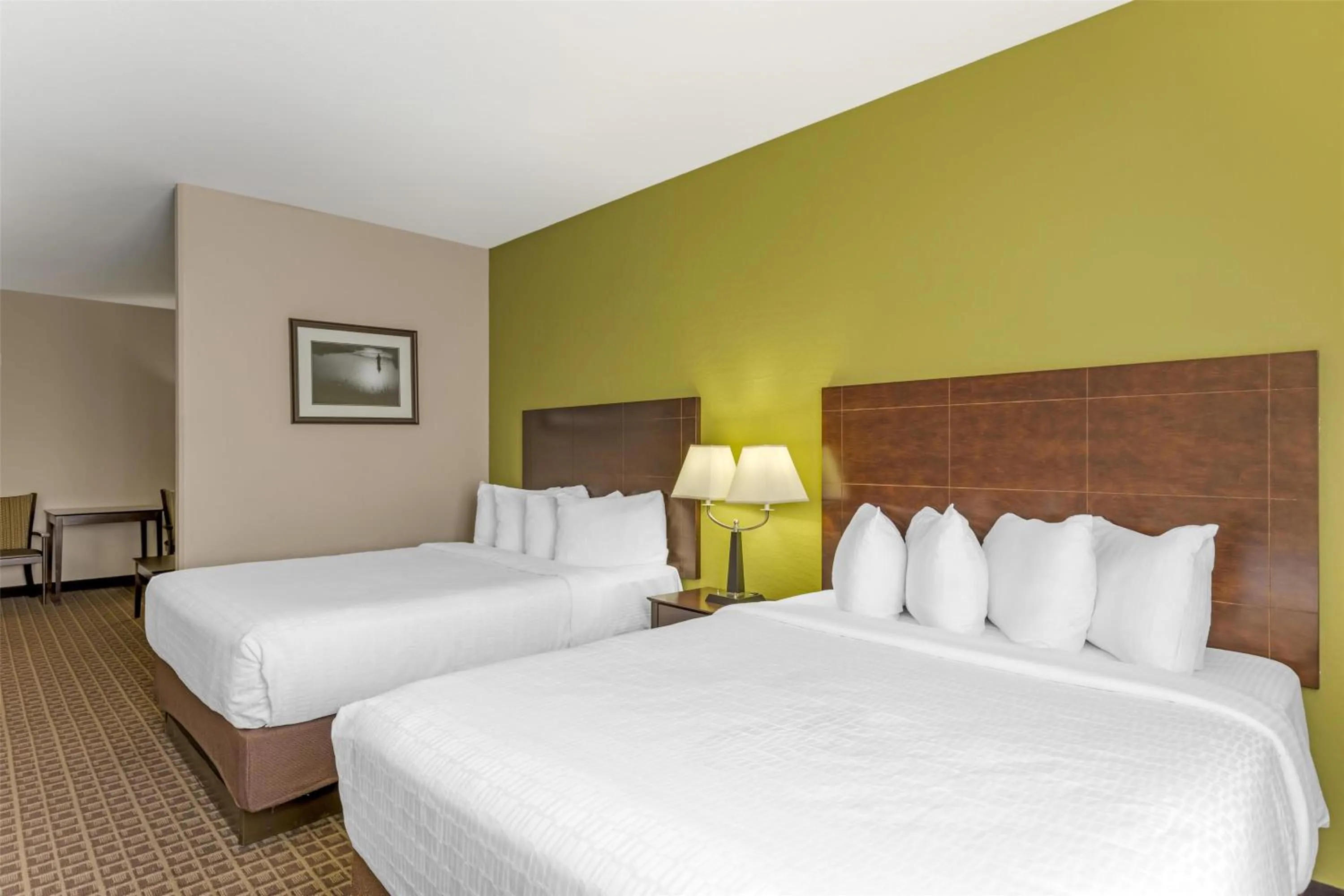 Queen Suite with Sofa Bed in Best Western Plus Havre Inn & Suites