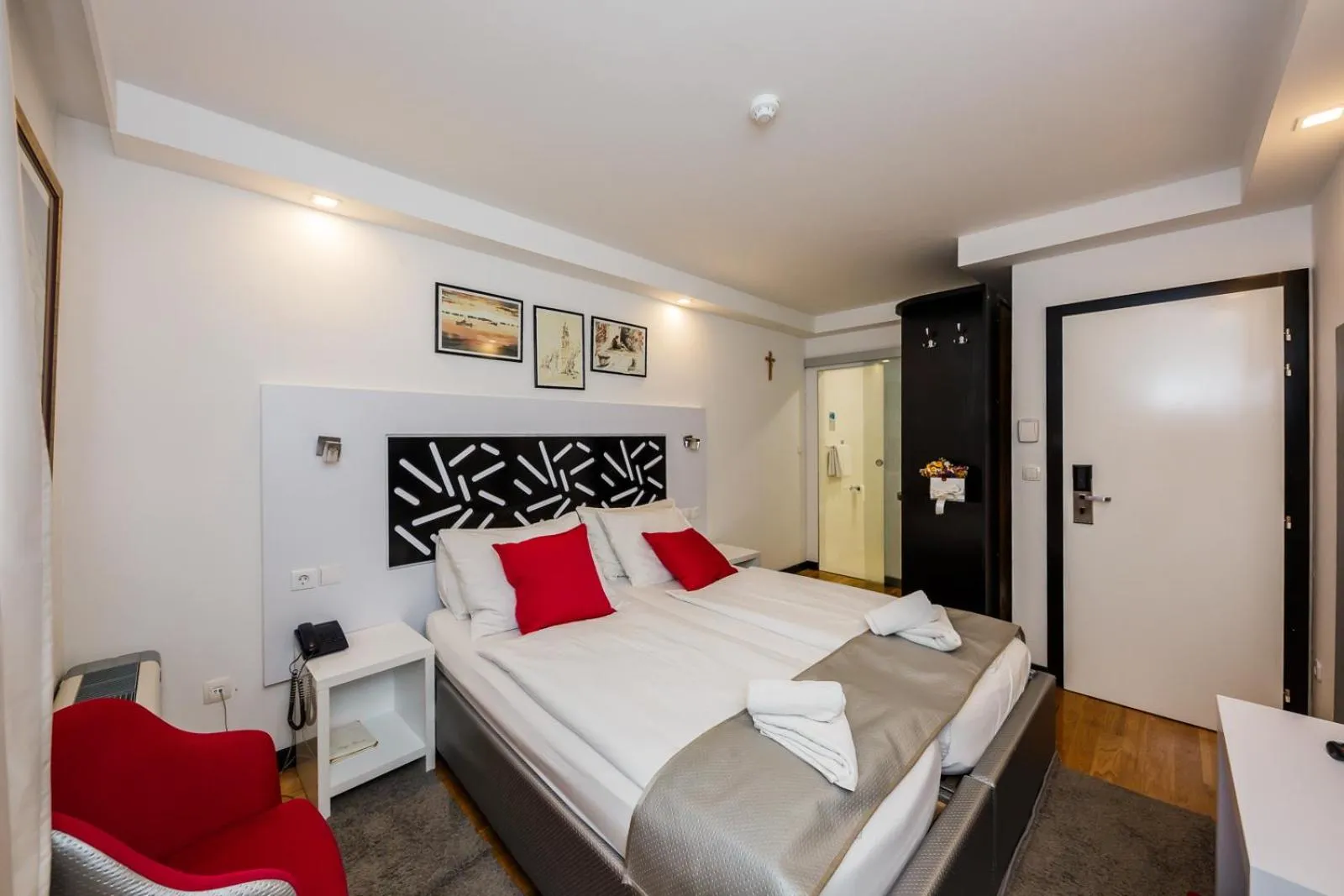Double or Twin Room in Hotel Sveti Kriz
