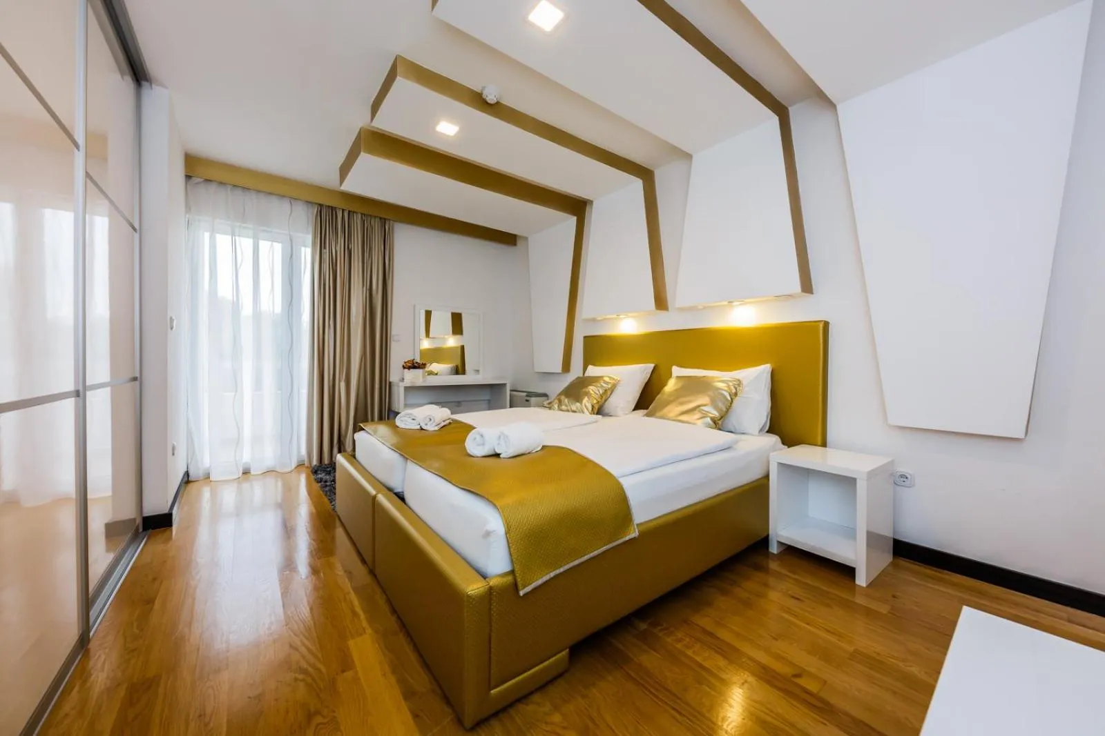 One-Bedroom Apartment in Hotel Sveti Kriz