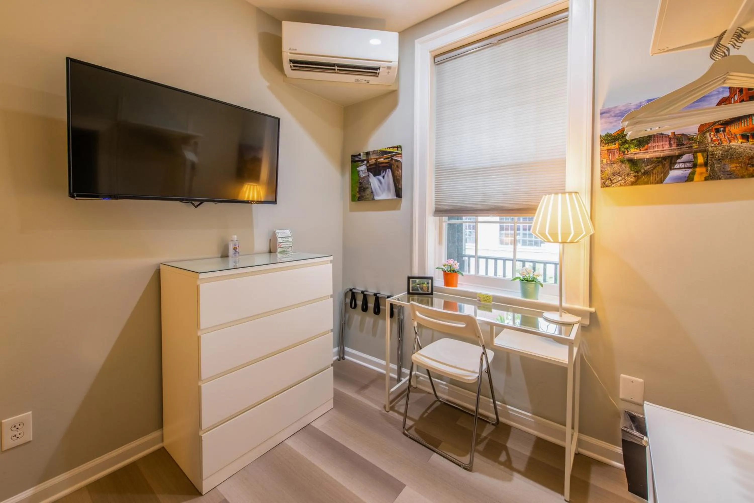 Lock#5 in The Georgetown House Inn